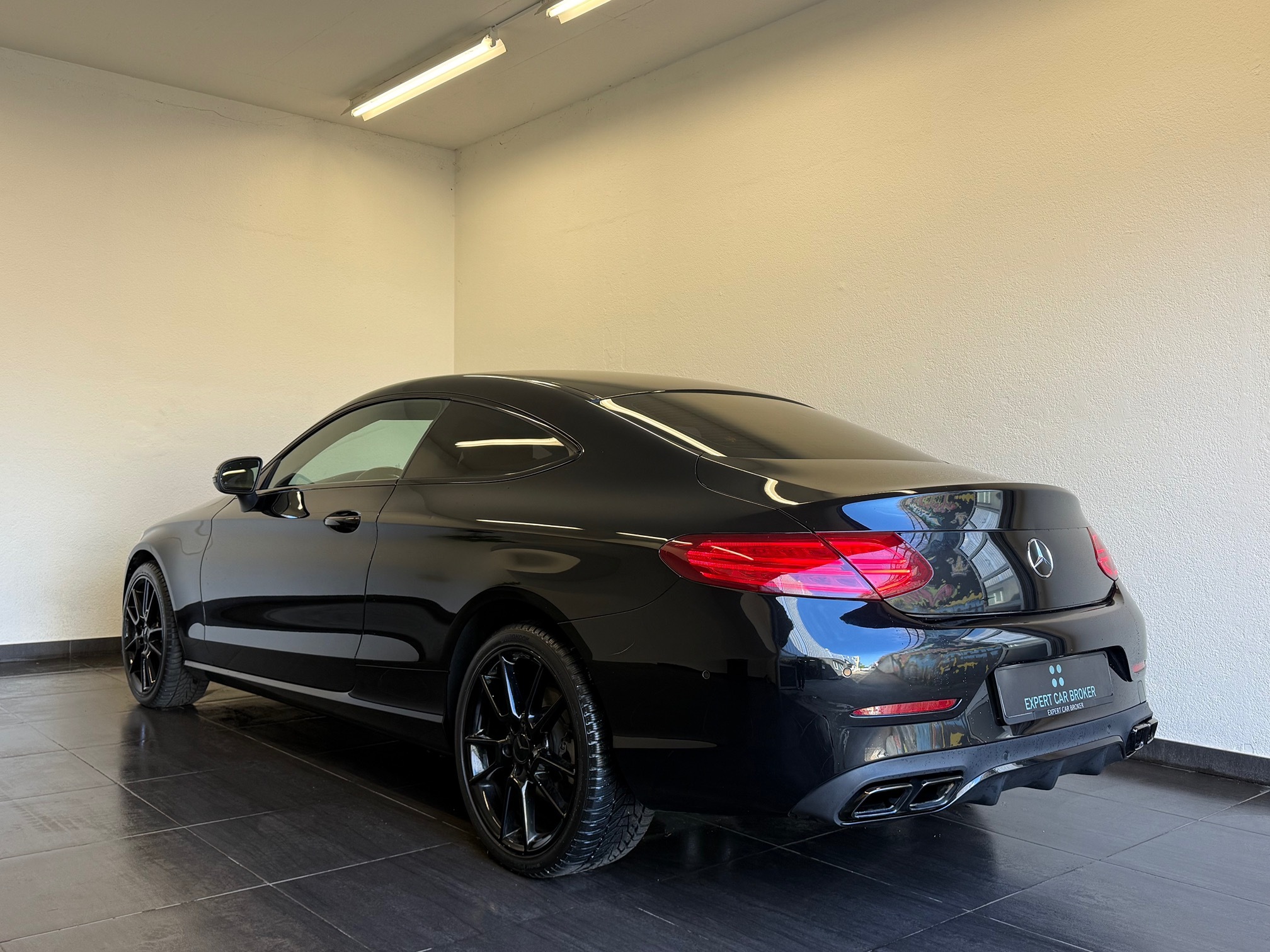 MERCEDES-BENZ C 250d 4mEC — zdjęcie 9
