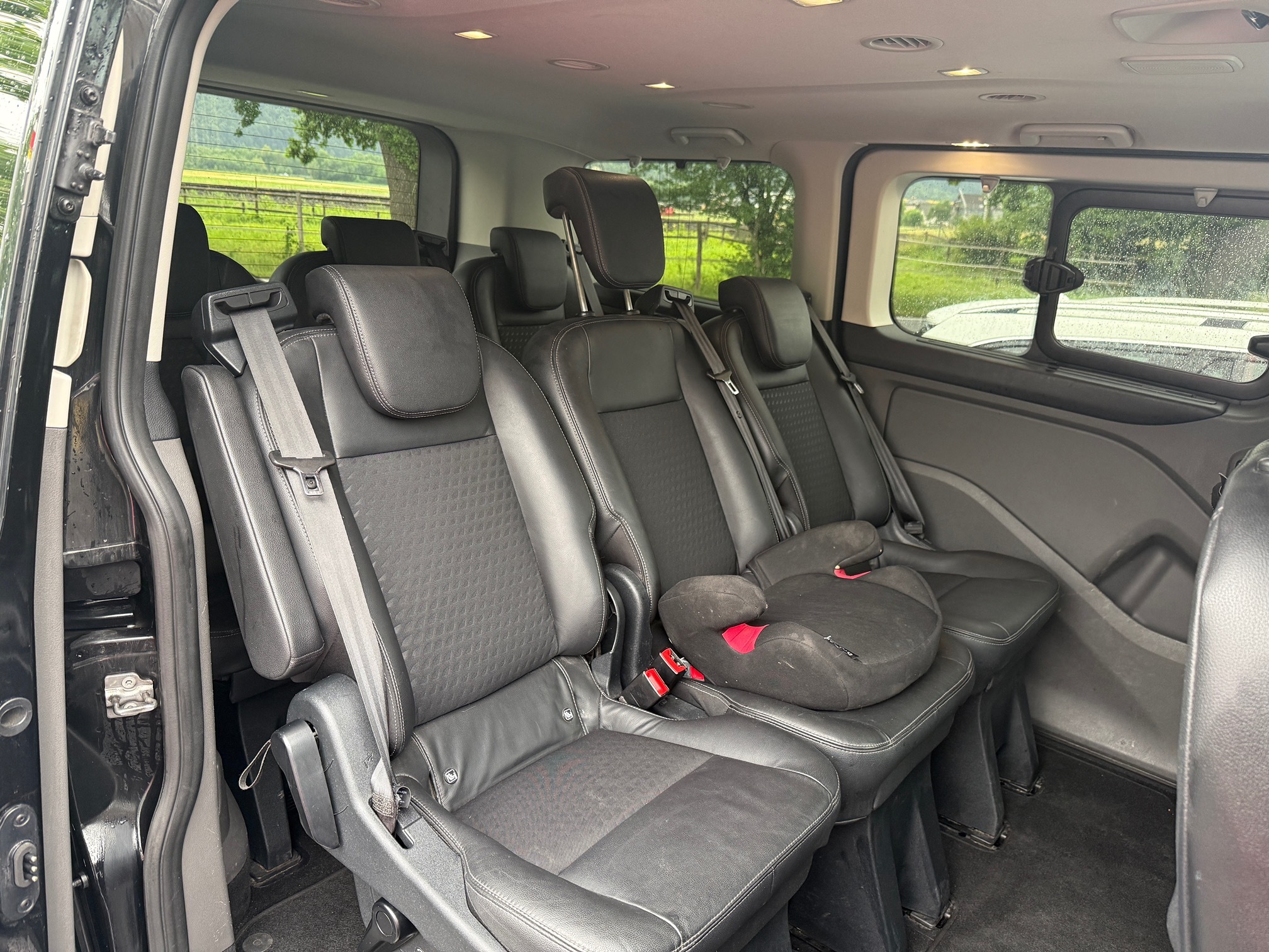 FORD Tourneo Custom — zdjęcie 15