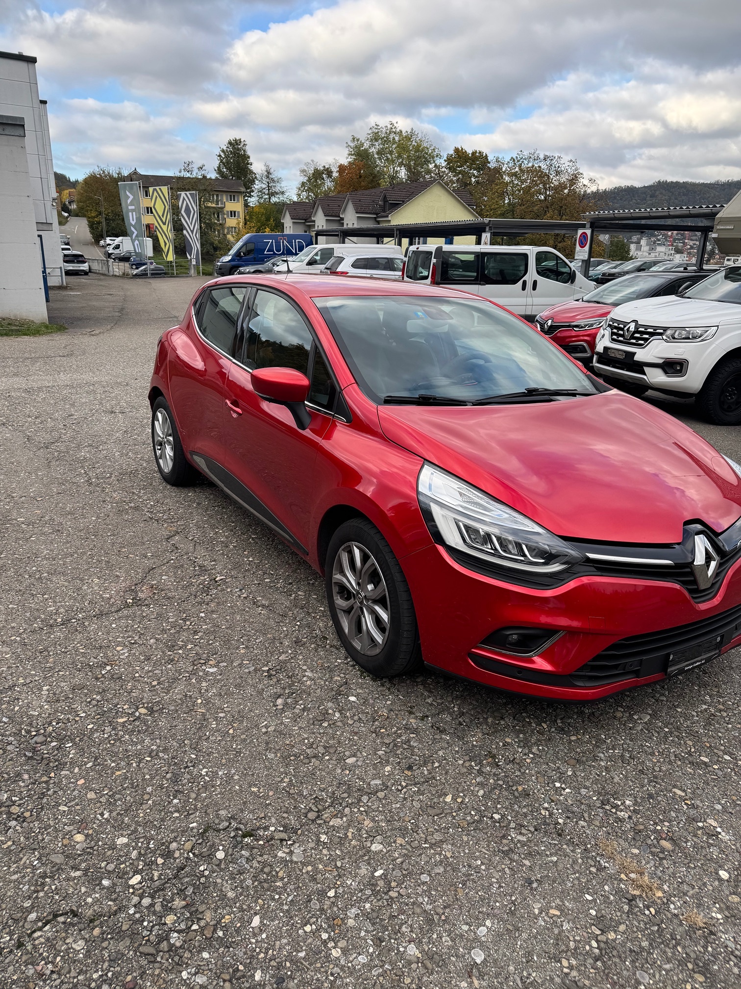 RENAULT Clio 1.2 120EDC — zdjęcie 8