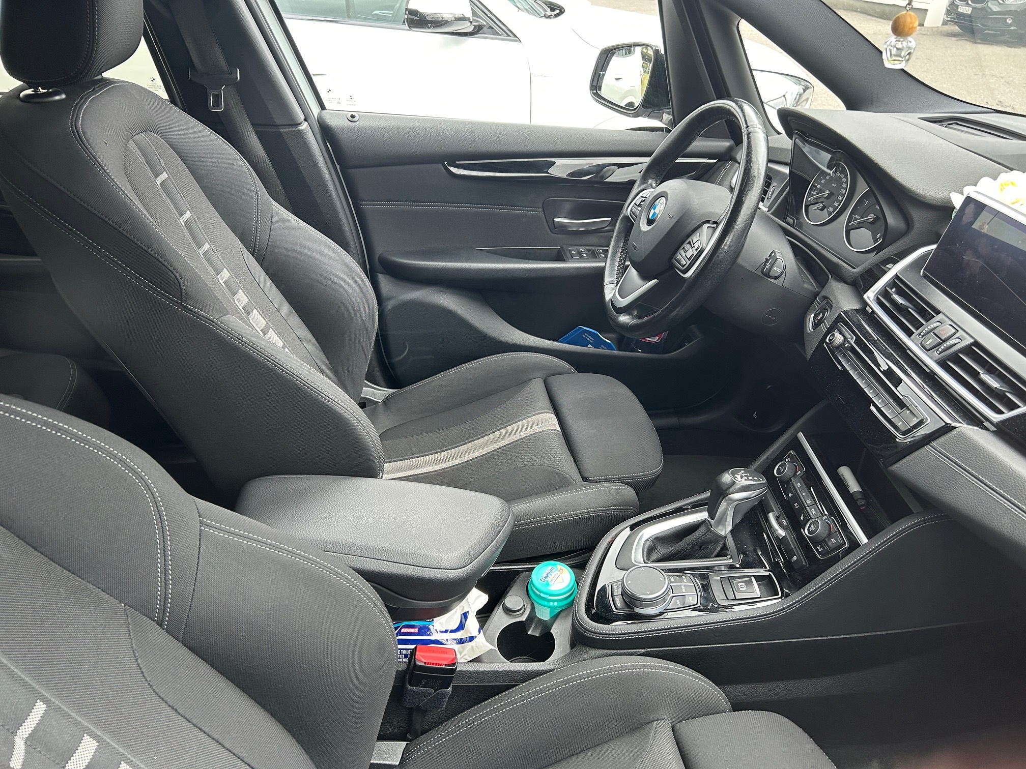 BMW 220d xDrive — zdjęcie 10