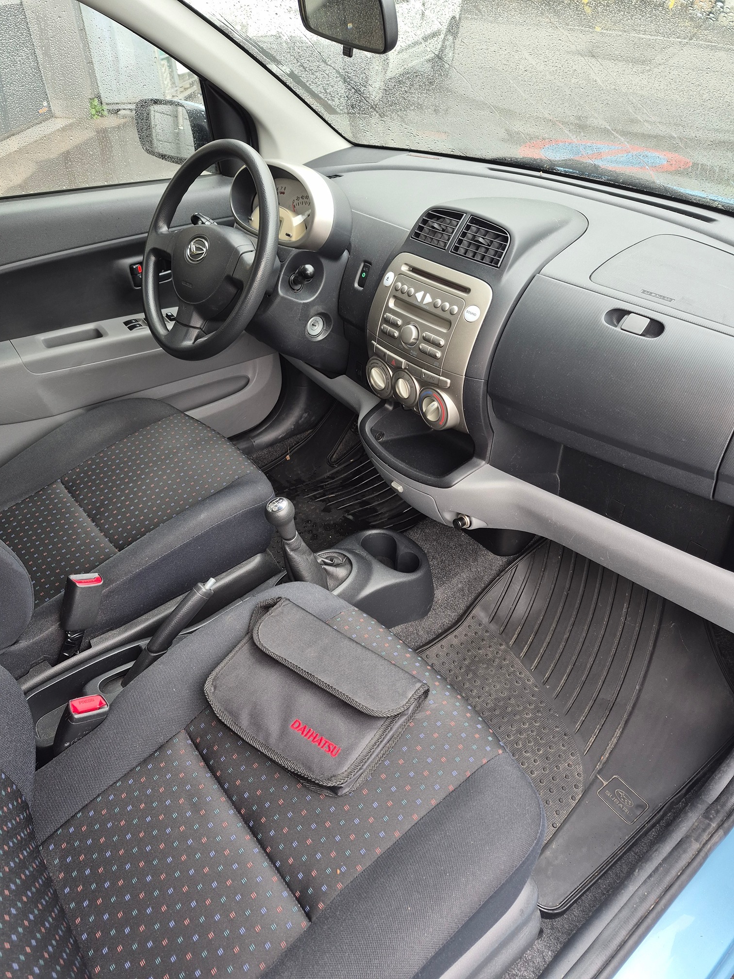DAIHATSU Sirion 1.3 — zdjęcie 5