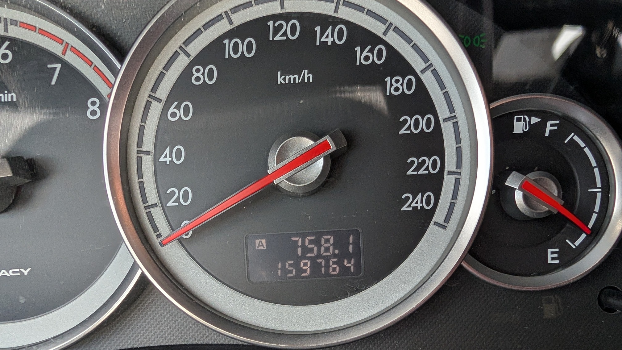 SUBARU Legacy 2.0 AWD — zdjęcie 11