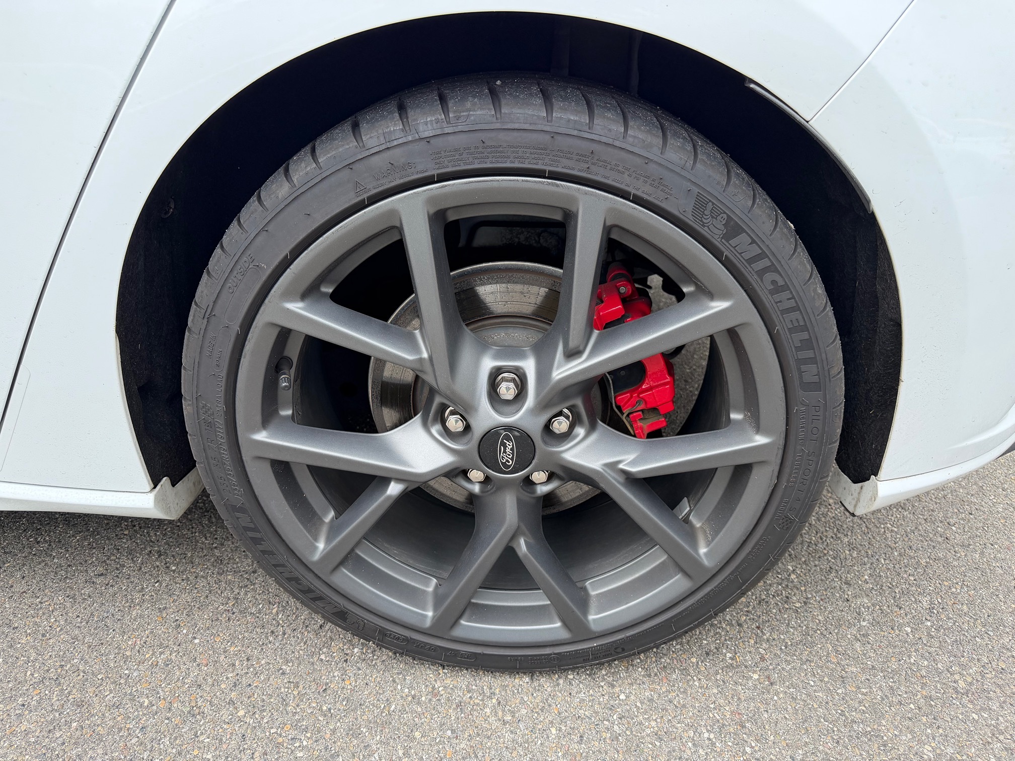 FORD Focus ST — zdjęcie 11