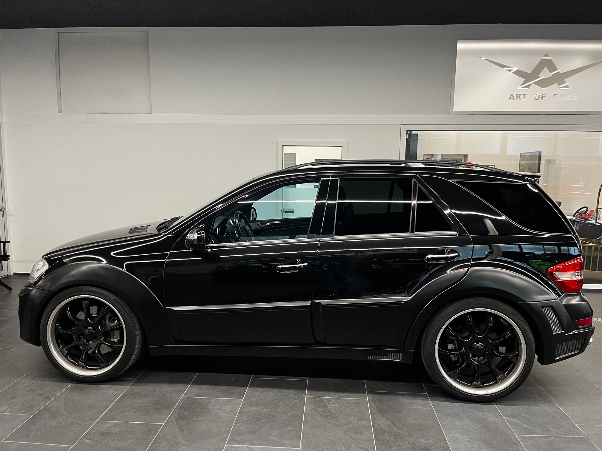 MERCEDES-BENZ ML 63 AMG — zdjęcie 4