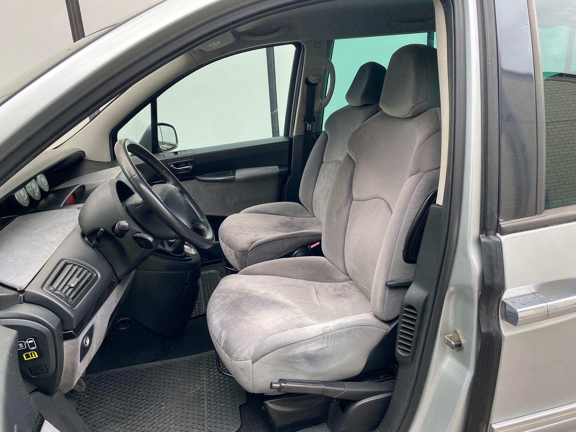 CITROEN C8 2.0 HDi FAP 7 Sitze — zdjęcie 6
