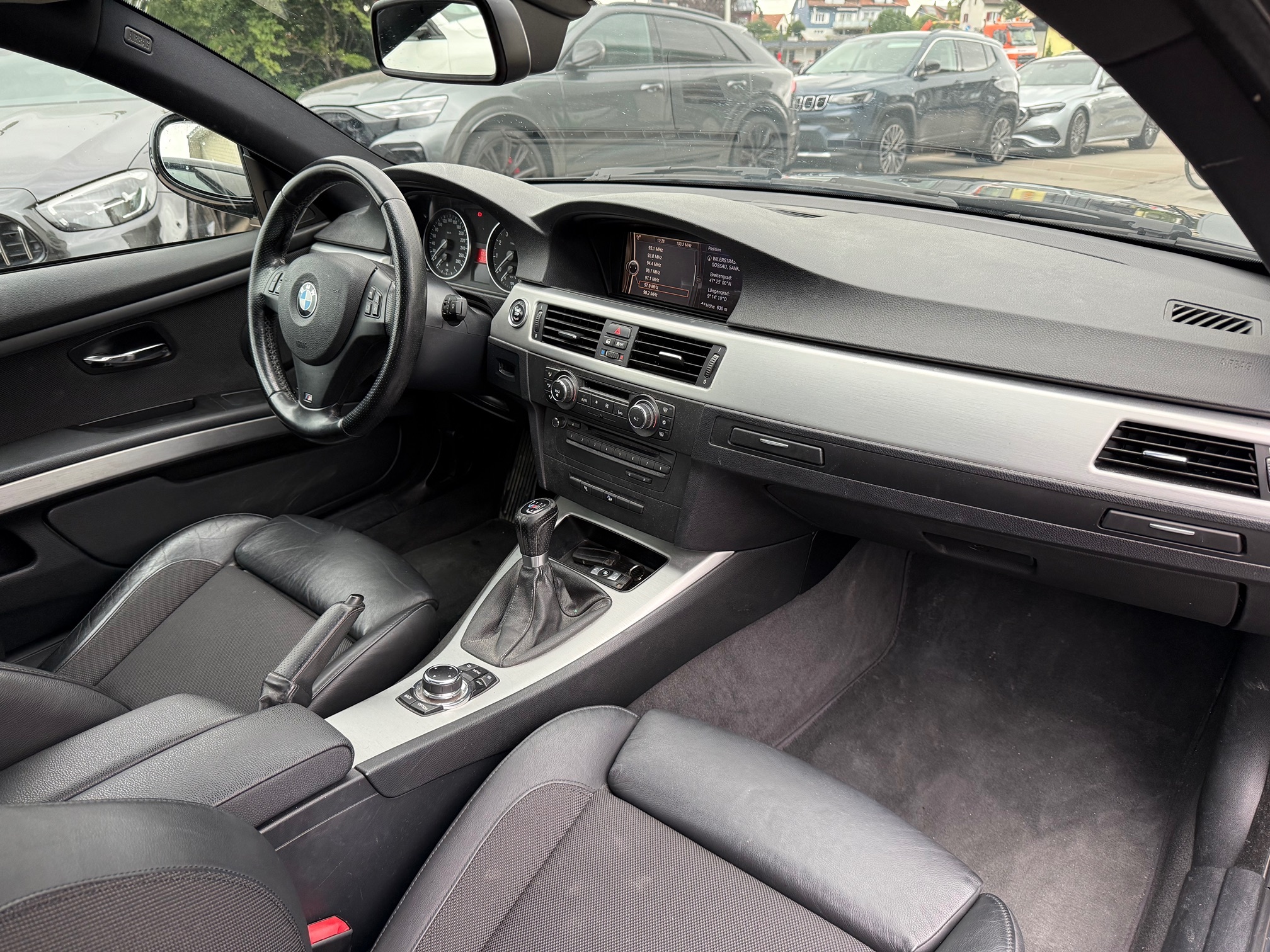 BMW 325i xDrive Coupé — zdjęcie 9