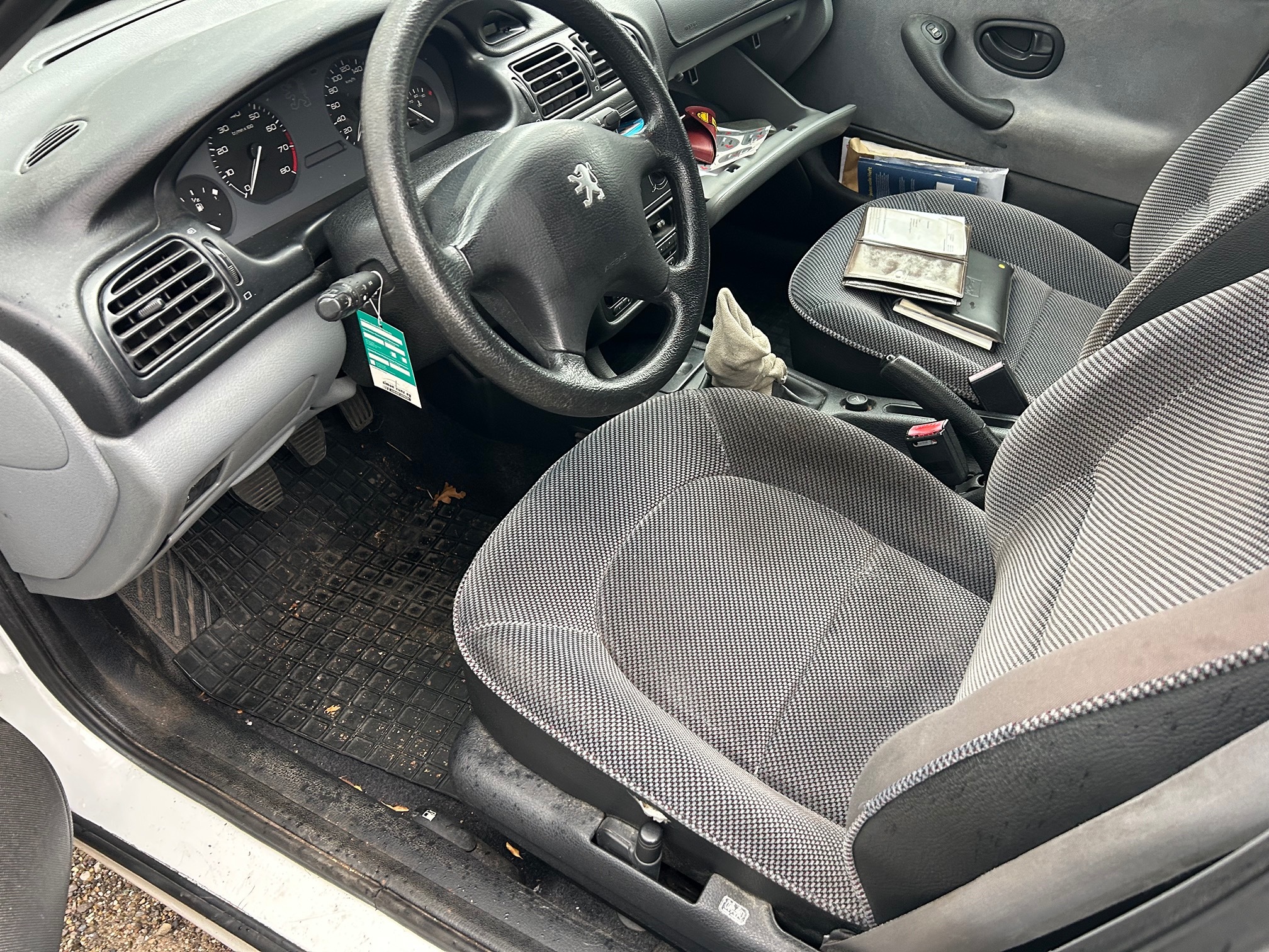 PEUGEOT 406 1.8 — zdjęcie 13