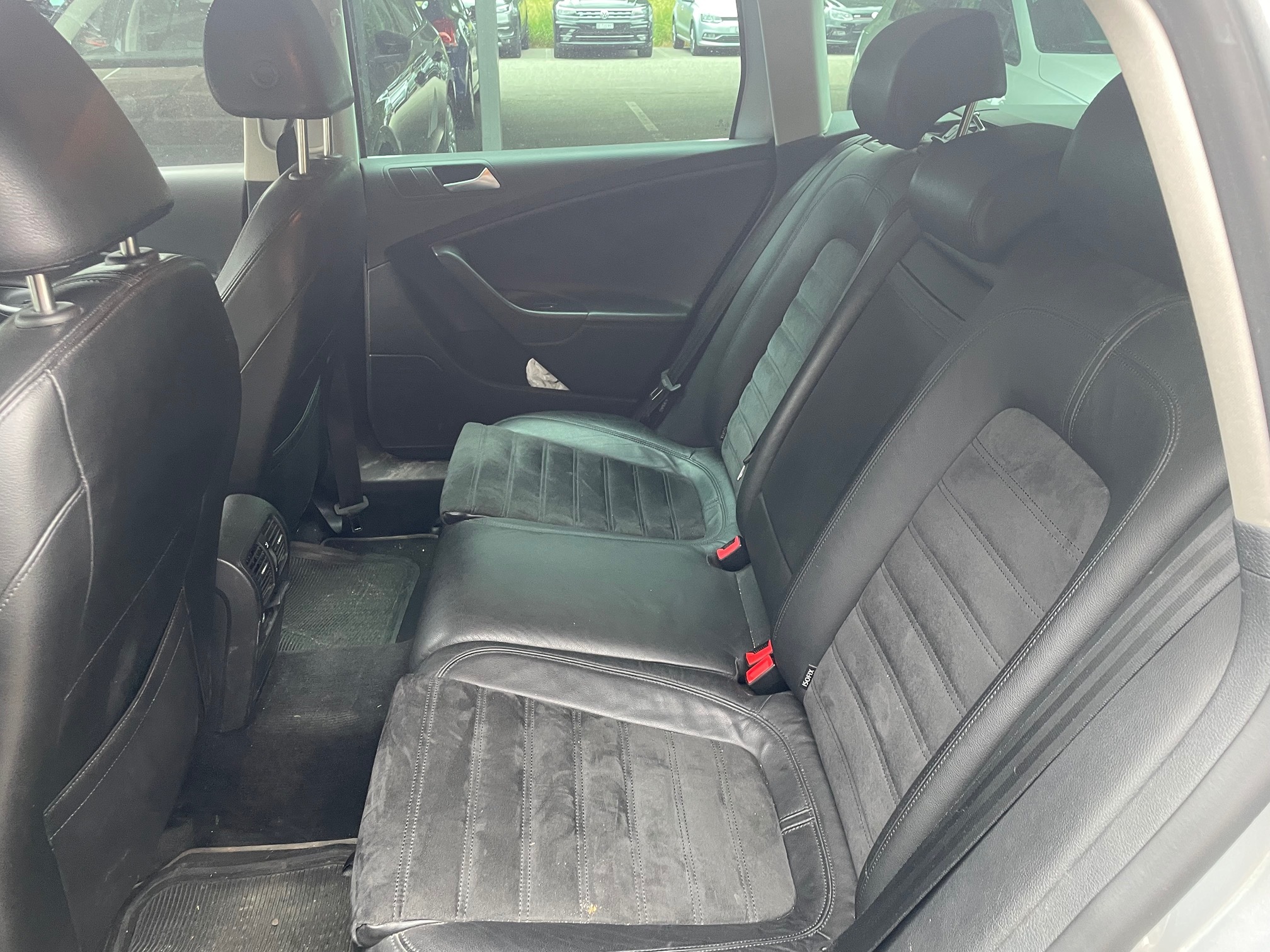 VW PASSAT V. 3.2I 4M — zdjęcie 5