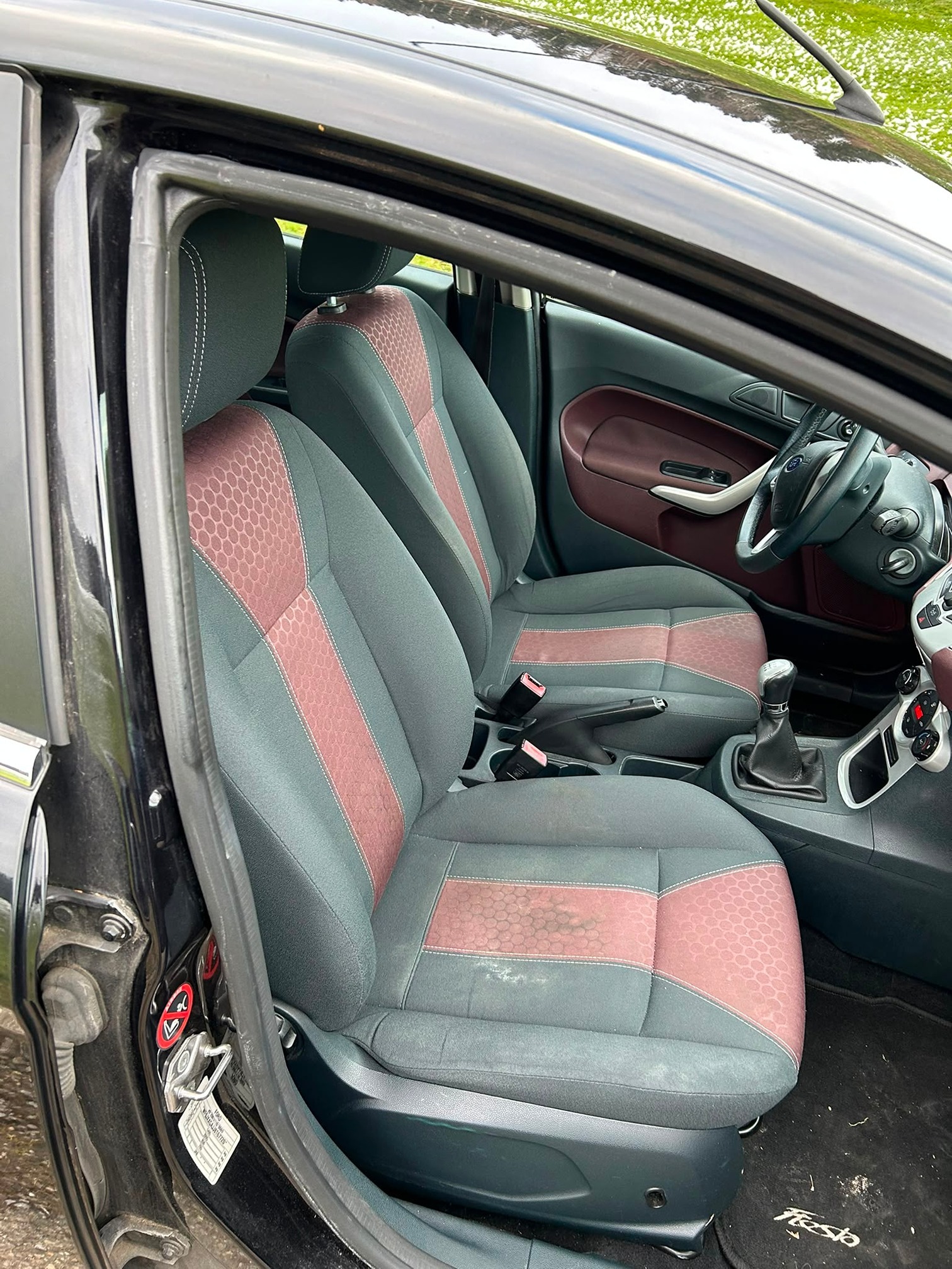 FORD Fiesta 1.25i — zdjęcie 10