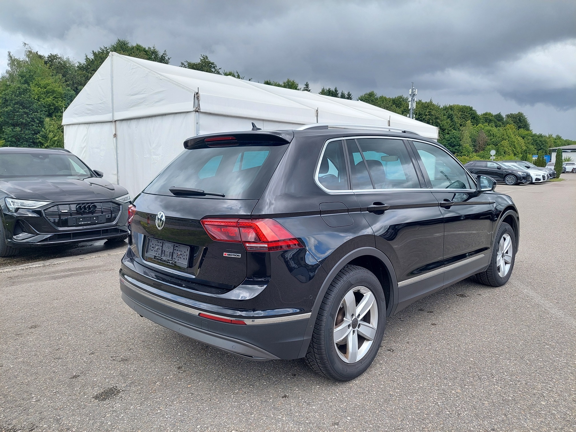 VW Tiguan 2.0 TDI 4M — zdjęcie 3
