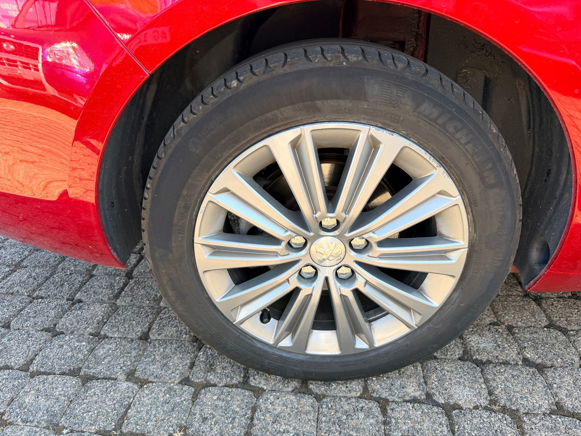 PEUGEOT 308 1.2i STT — zdjęcie 11