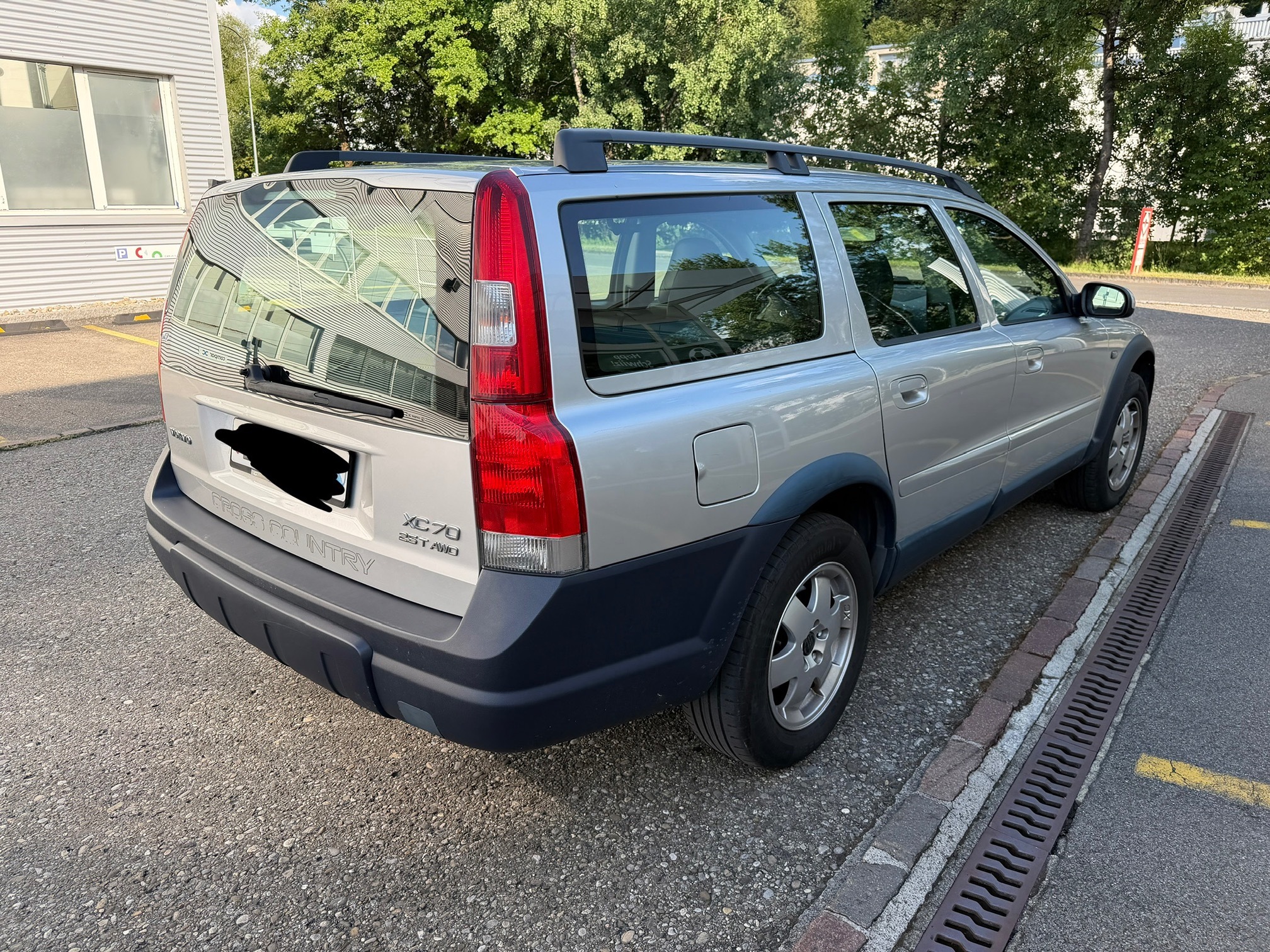 VOLVO XC70 2.5T AWD — zdjęcie 7