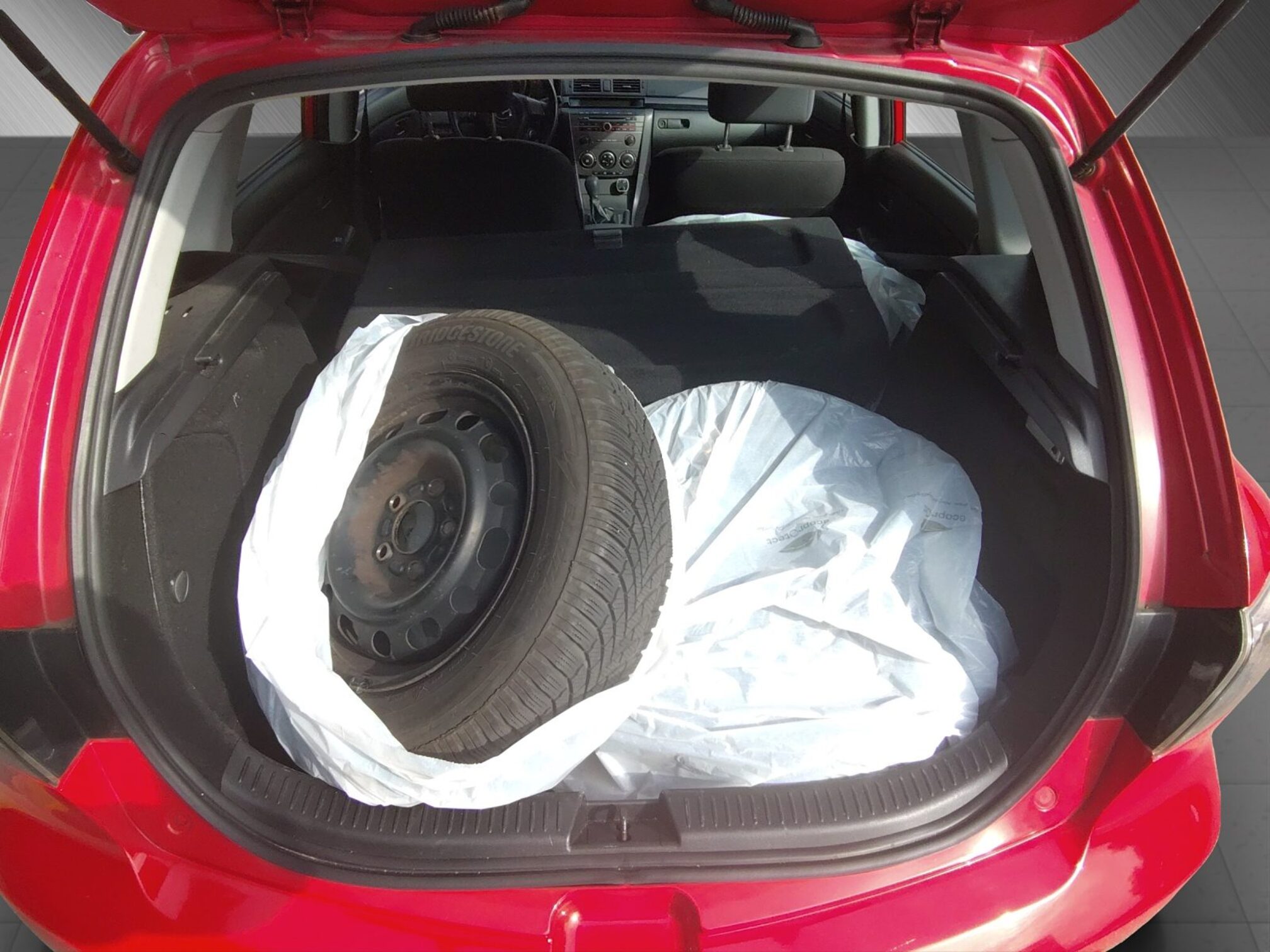 MAZDA 3 1.6 Hatchback — zdjęcie 6