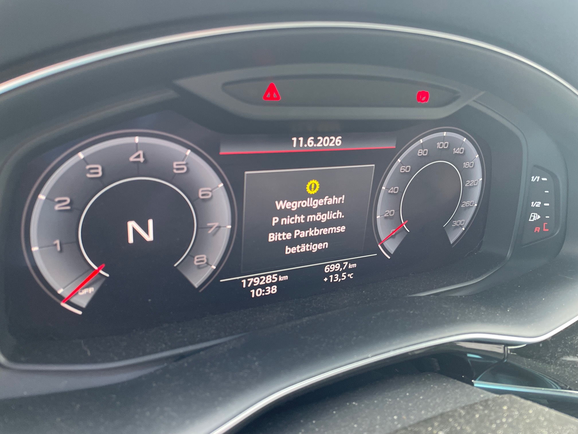 AUDI Q7 55TFSI quattro — zdjęcie 14