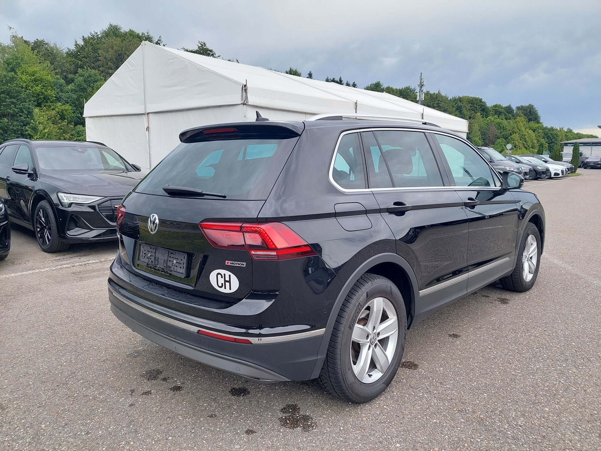 VW Tiguan 2.0 TDI 4M — zdjęcie 3