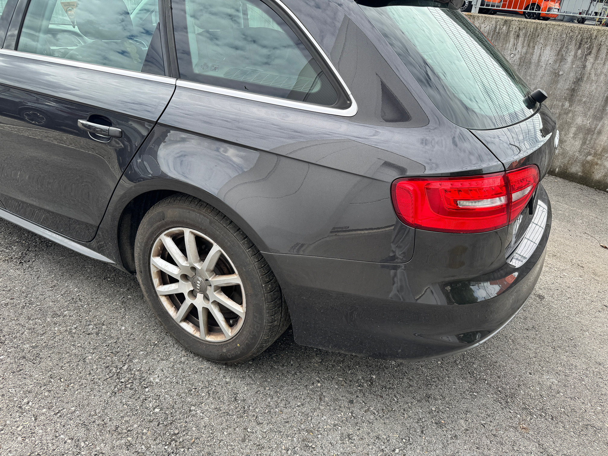 AUDI A4 Avant — zdjęcie 15