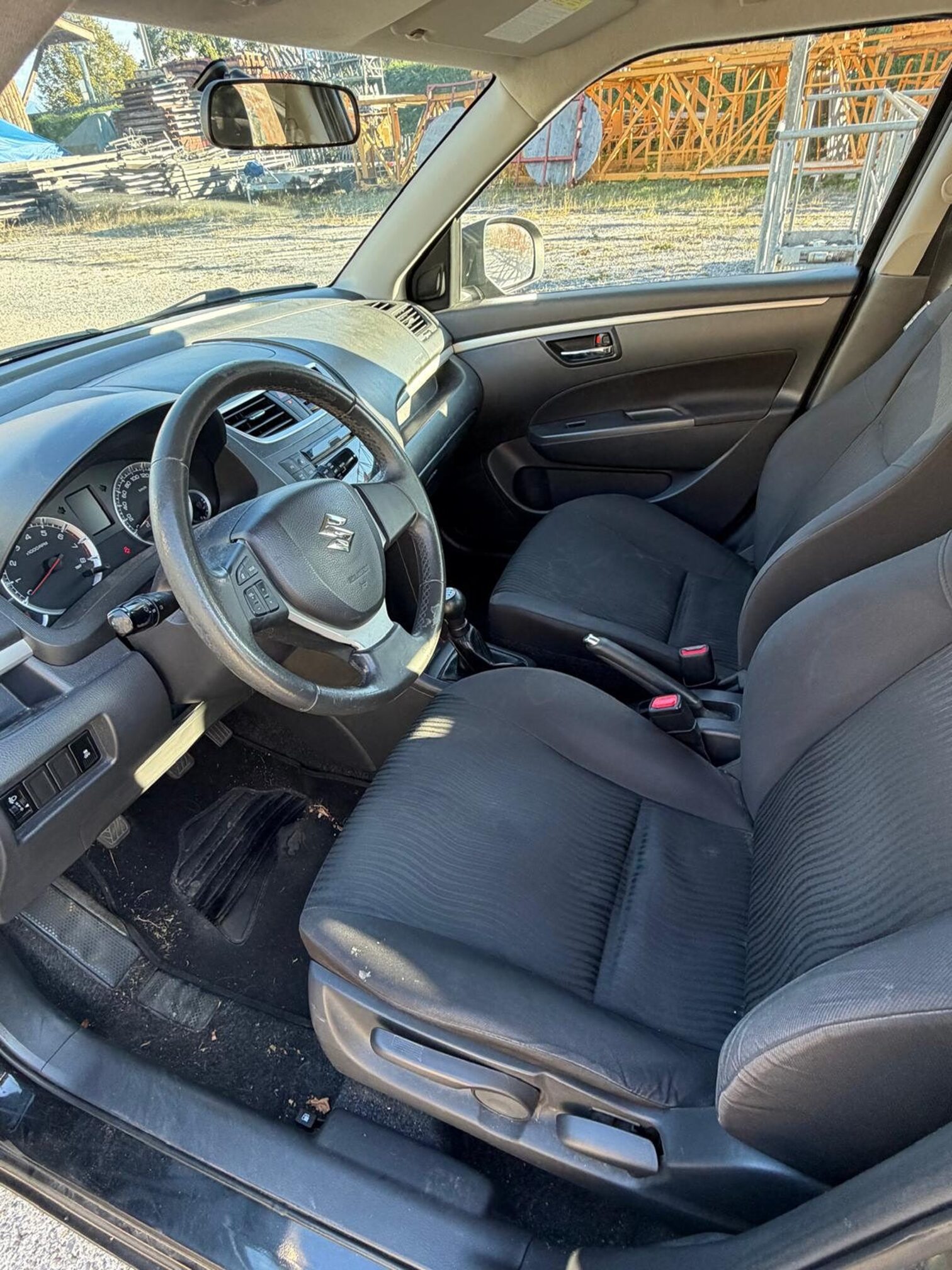 SUZUKI Swift 1.2 — zdjęcie 13