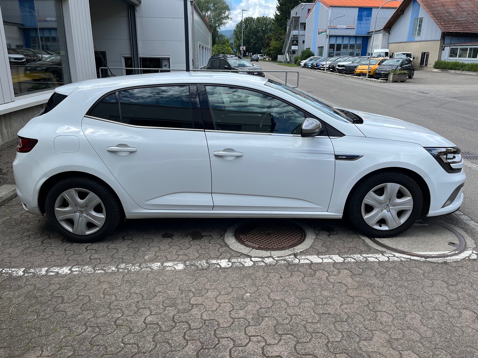 RENAULT Megane — zdjęcie 5