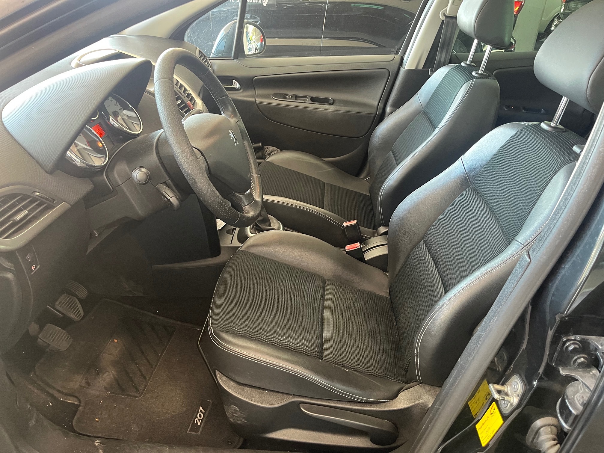 PEUGEOT 207 SW HDi FAP112 — zdjęcie 6