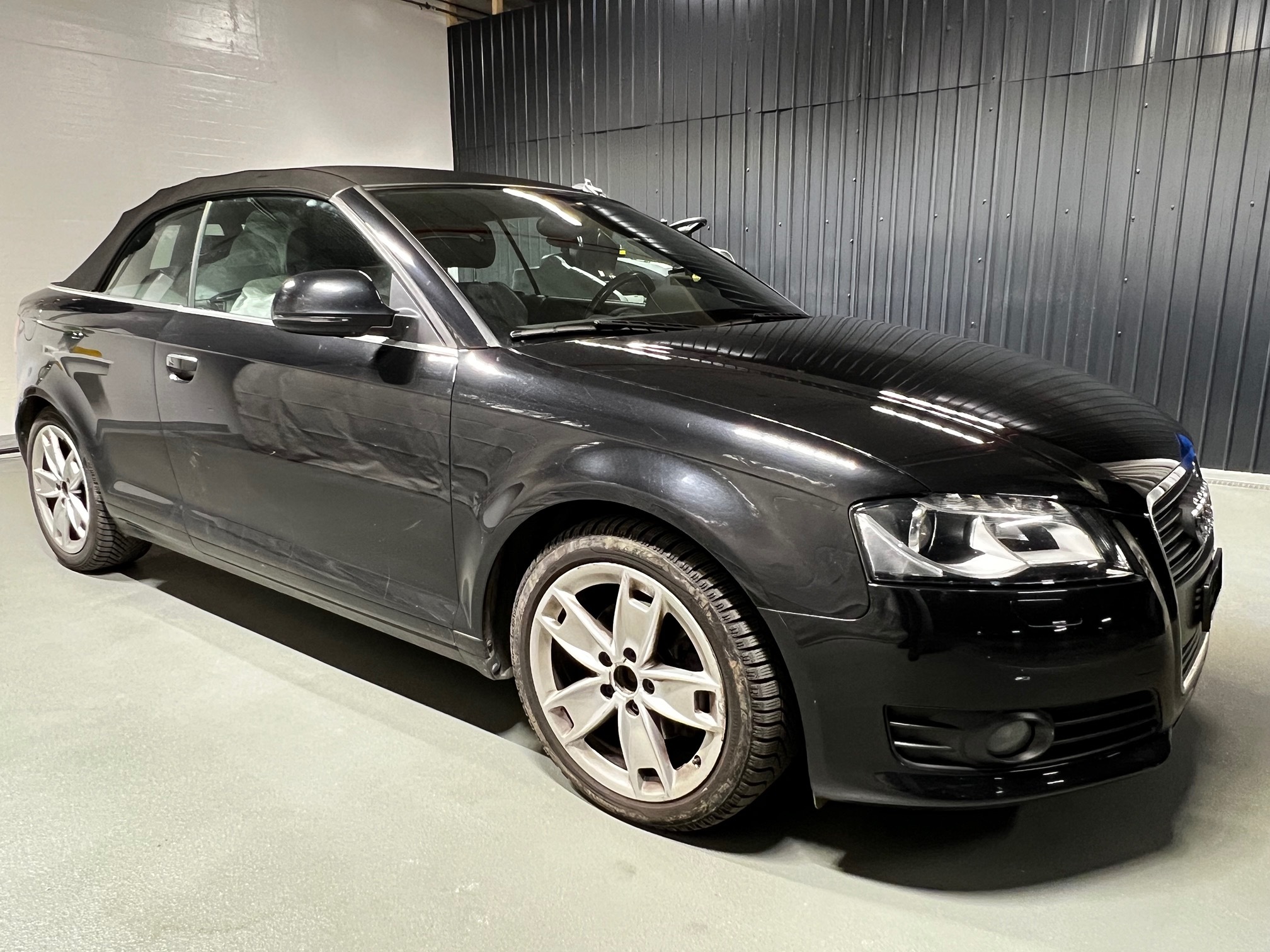 AUDI A3 Cabrio 2.0 TDI — zdjęcie 9