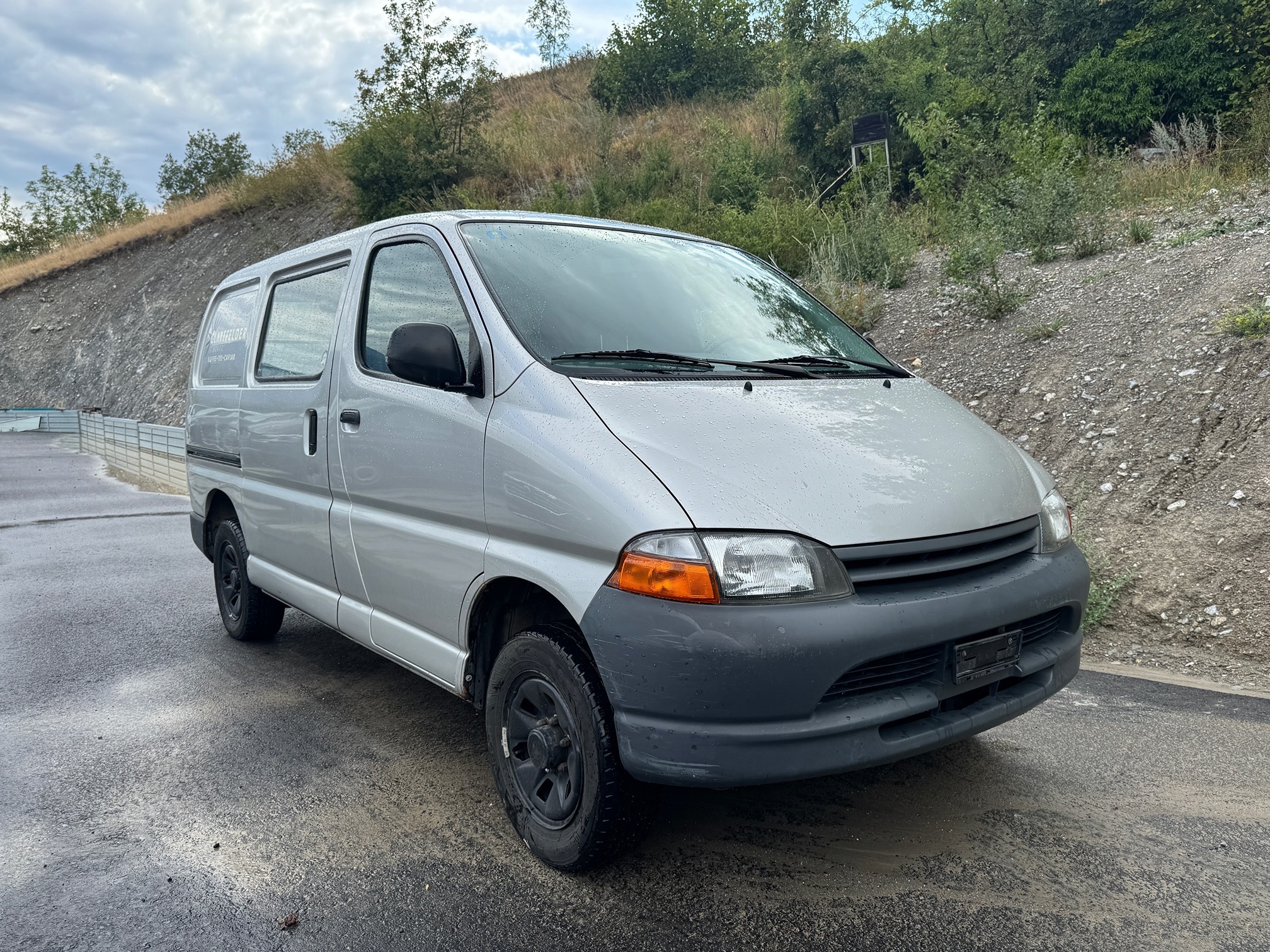 TOYOTA HIACE 2.7 4WD — zdjęcie 9