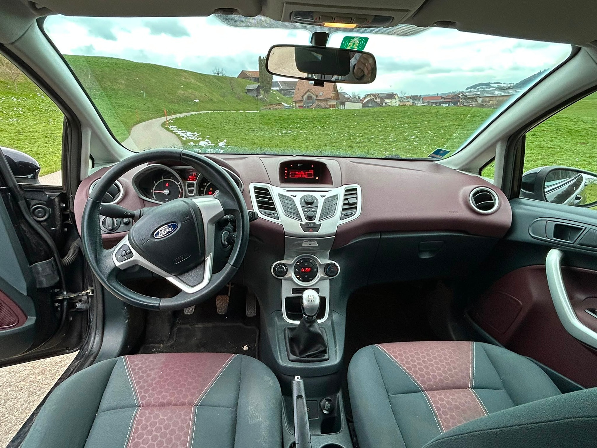 FORD Fiesta 1.25i — zdjęcie 14