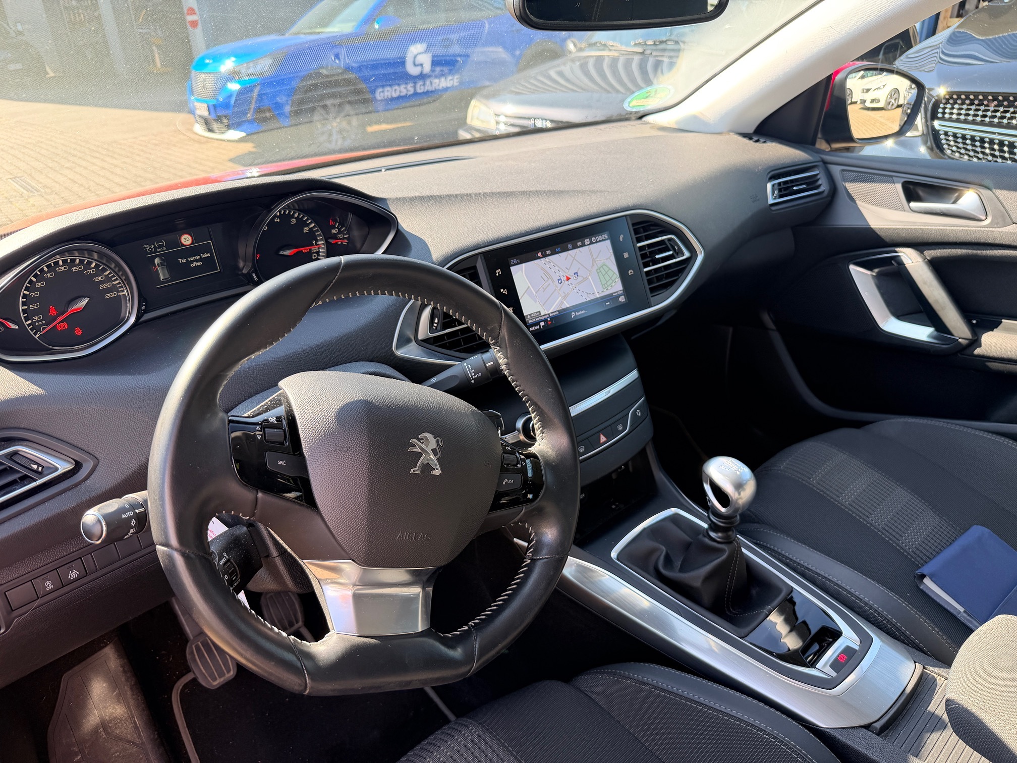PEUGEOT 308 1.2i STT — zdjęcie 14