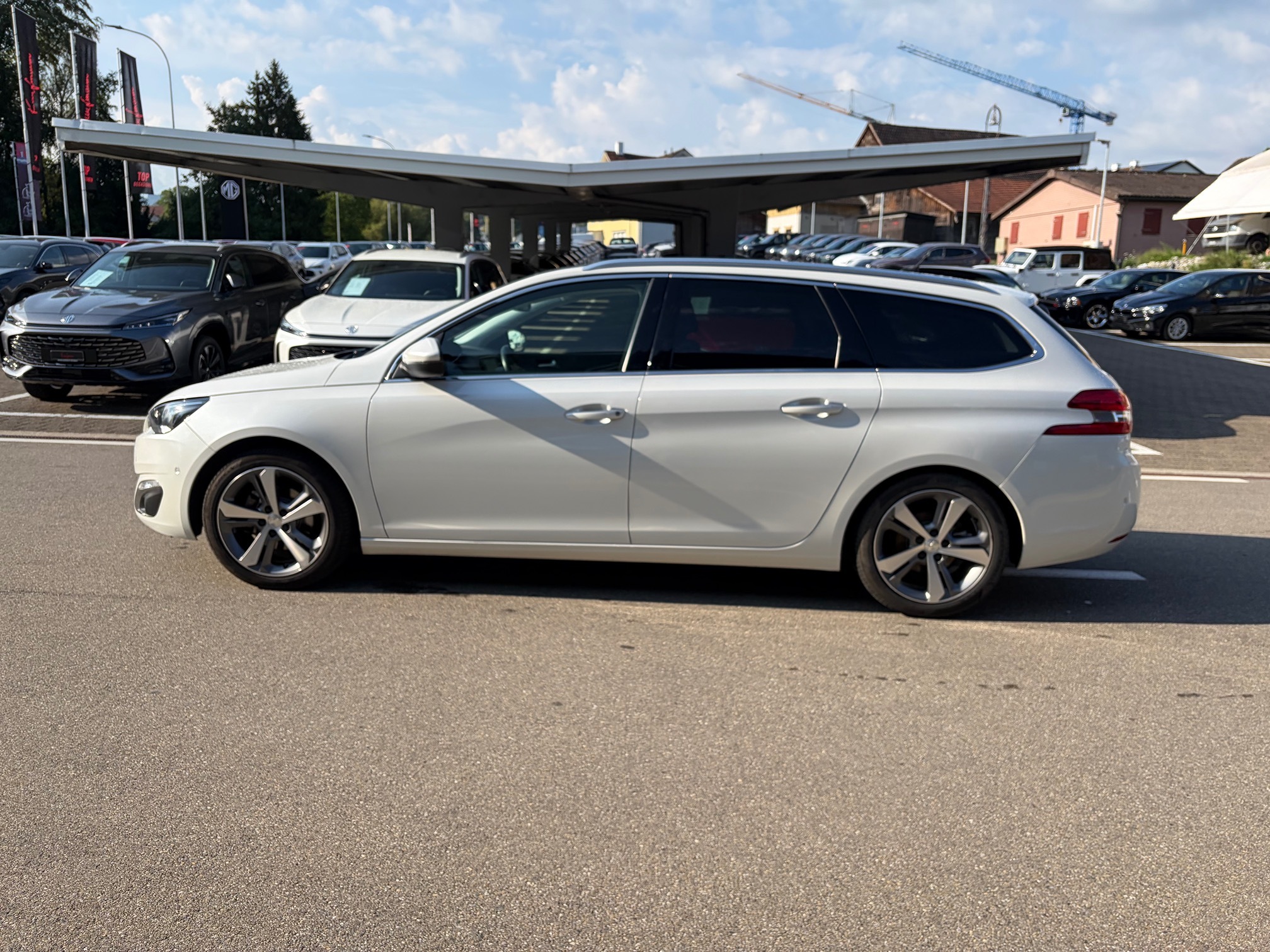 PEUGEOT 308 SW e-THP — zdjęcie 3
