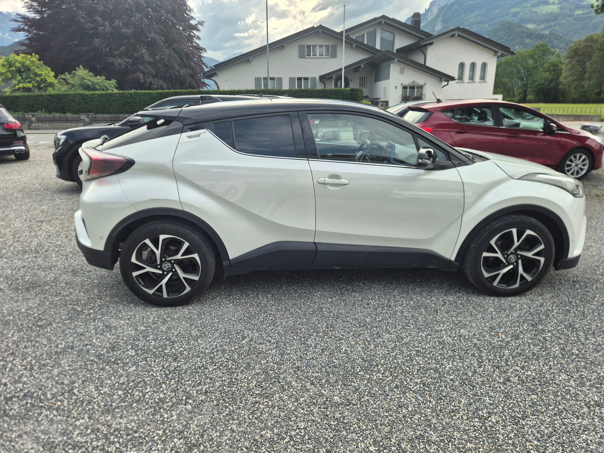 TOYOTA C-HR 1.8 HSD — zdjęcie 7