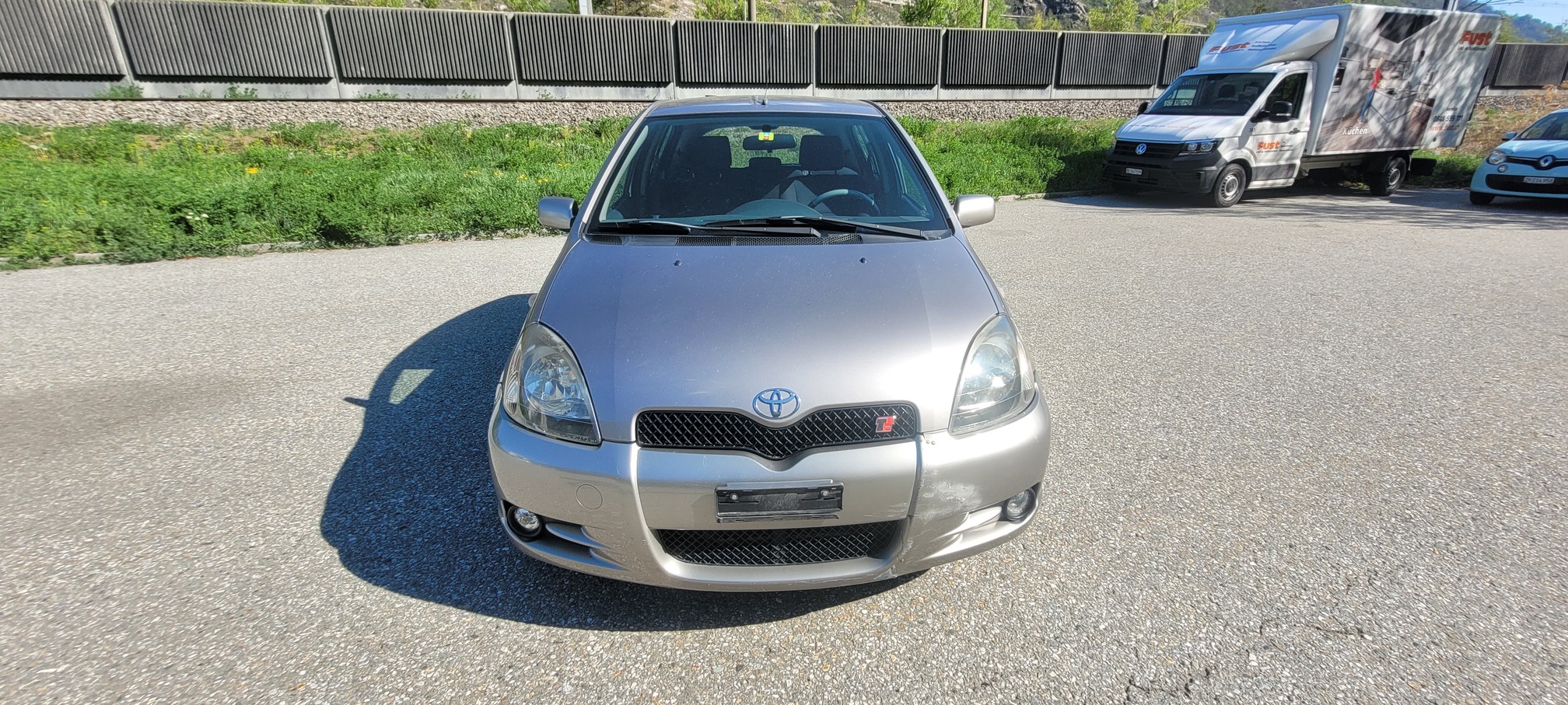 TOYOTA Yaris 1.5 TS — zdjęcie 3