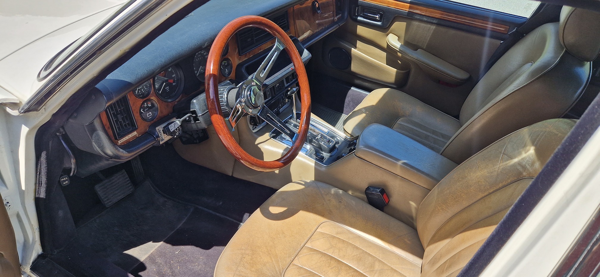DAIMLER Double SIX Vanden Plass — zdjęcie 8