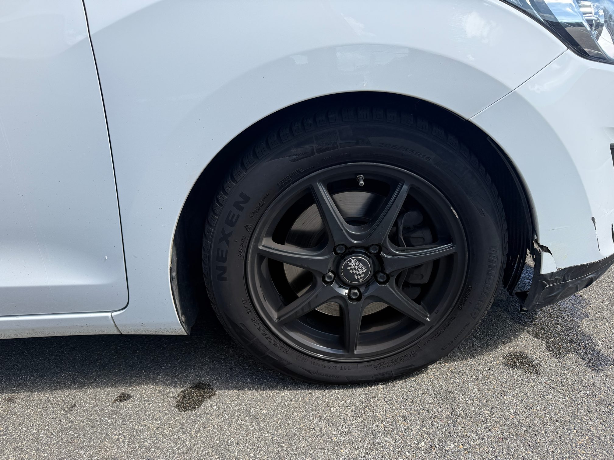HYUNDAI i30 1.6 CRDI ISG — zdjęcie 6