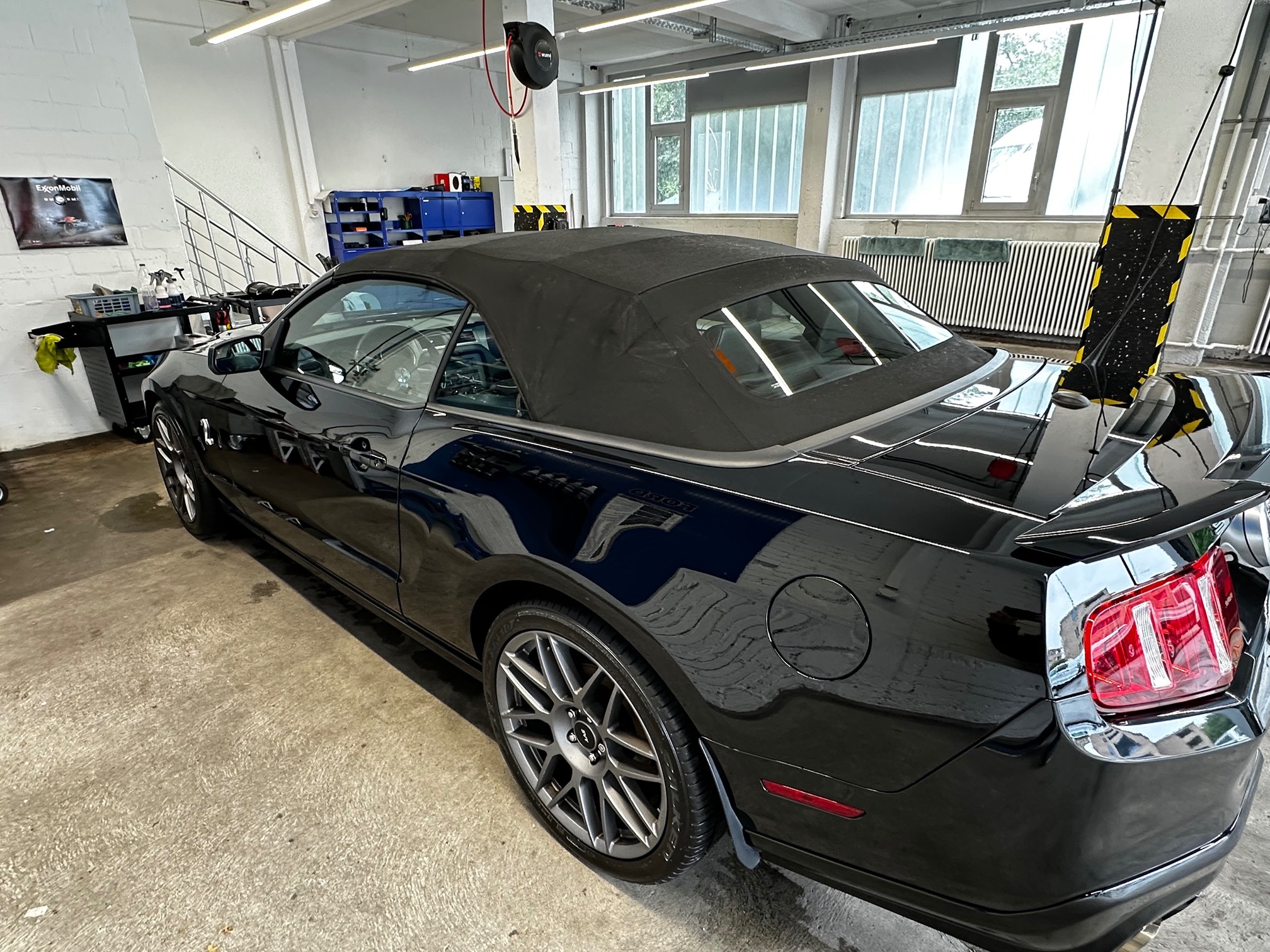 FORD Mustang Shelby GT 500 5.4i Cabrio — zdjęcie 3