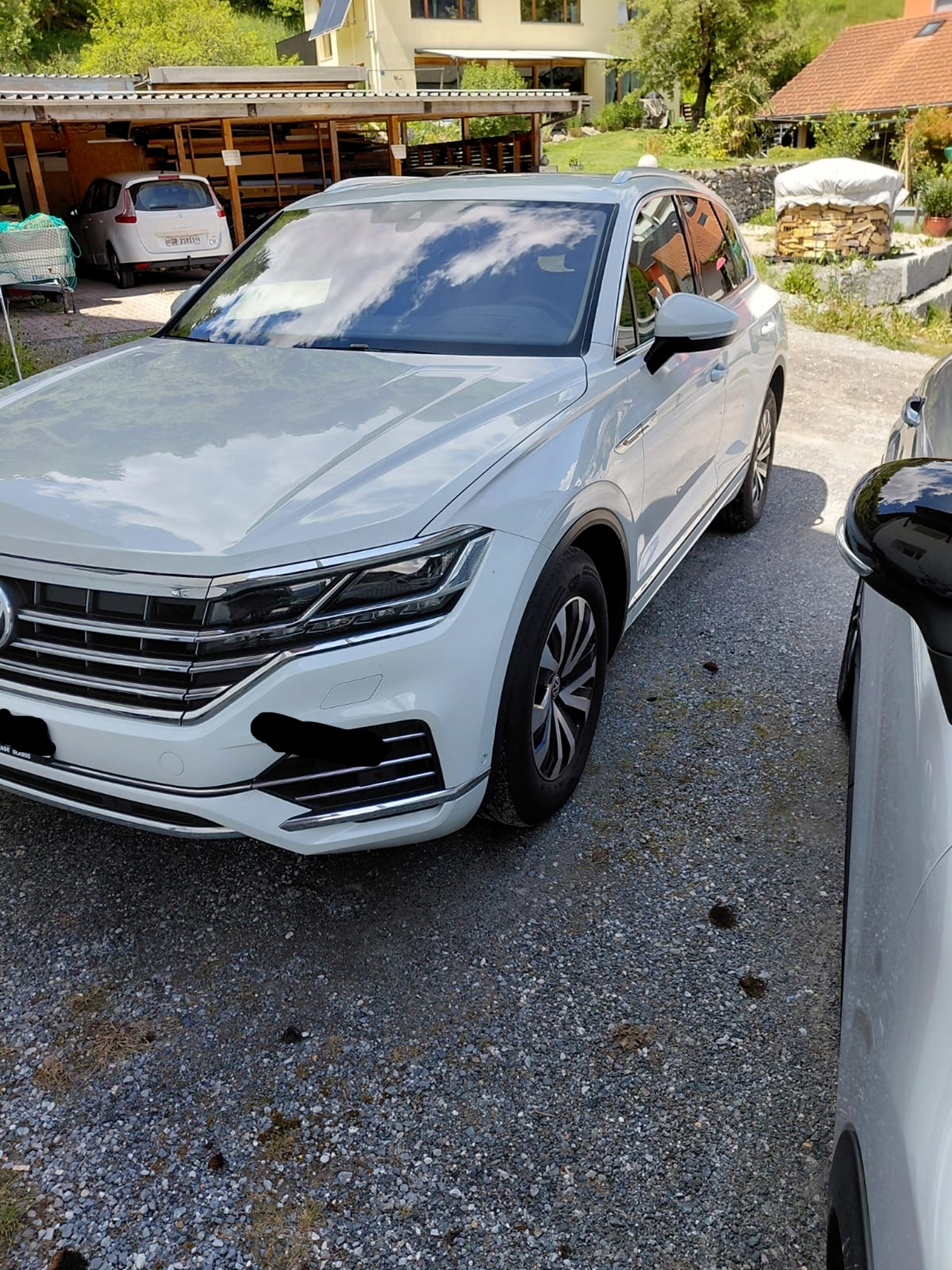 VW Touareg — zdjęcie 2