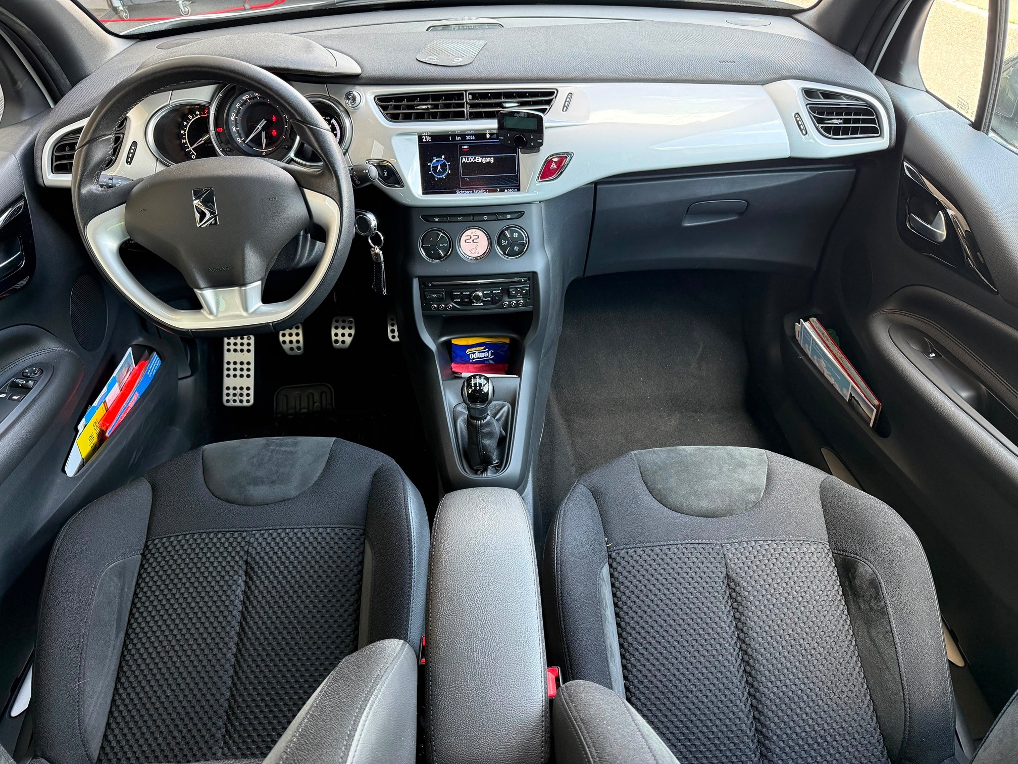 CITROEN DS3 1.2i — zdjęcie 9