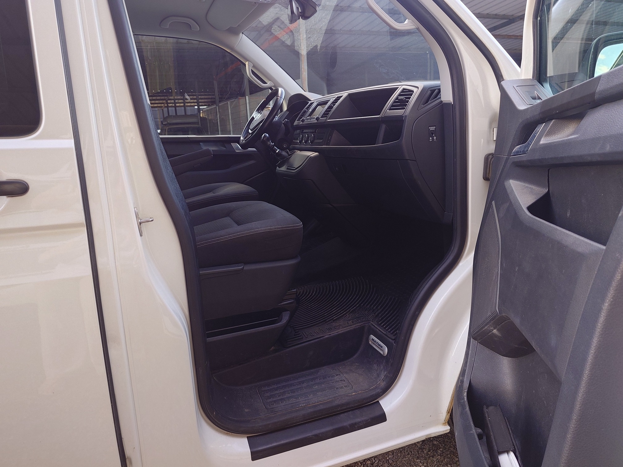 VW T6 Multivan TDI — zdjęcie 7