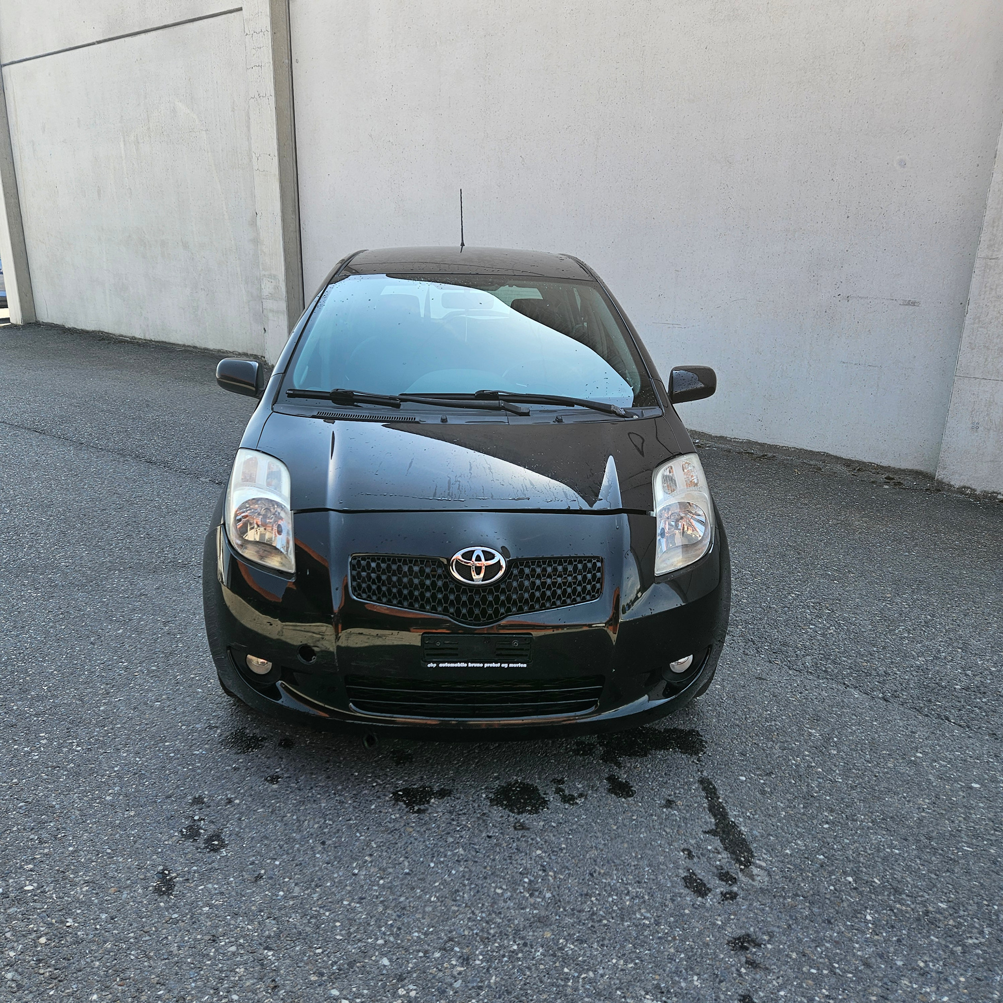 TOYOTA Yaris 1.3 — zdjęcie 6