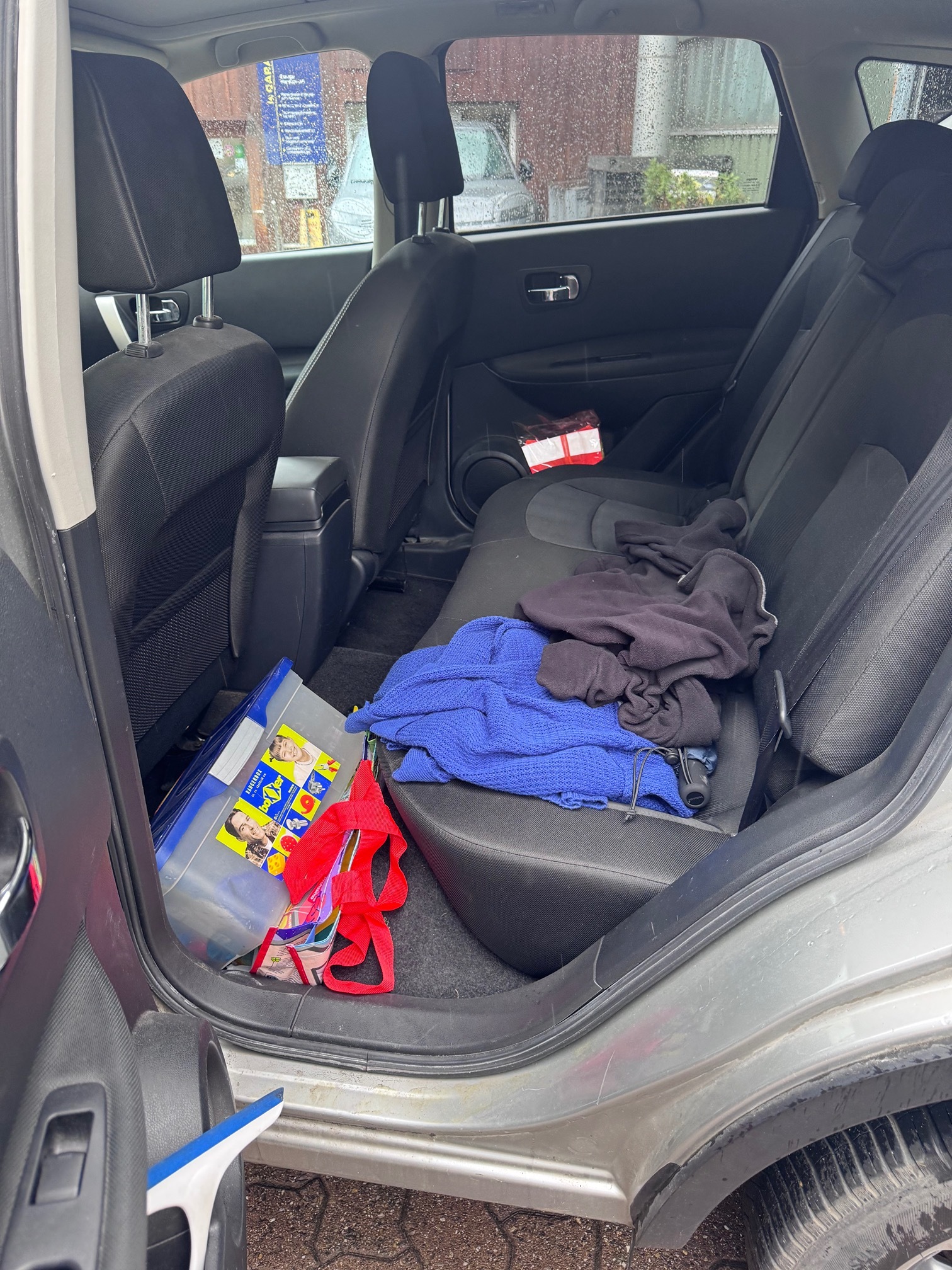 NISSAN Qashqai 1.6 — zdjęcie 10