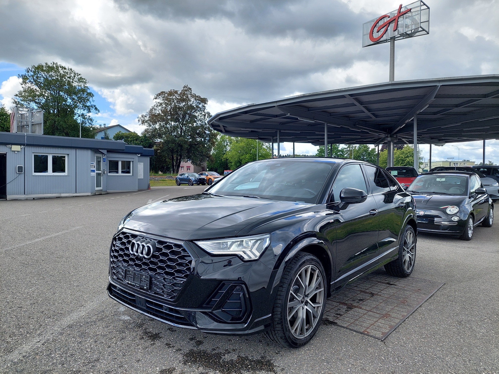 AUDI Q3 SB 40 TDI quattro  — zdjęcie 1