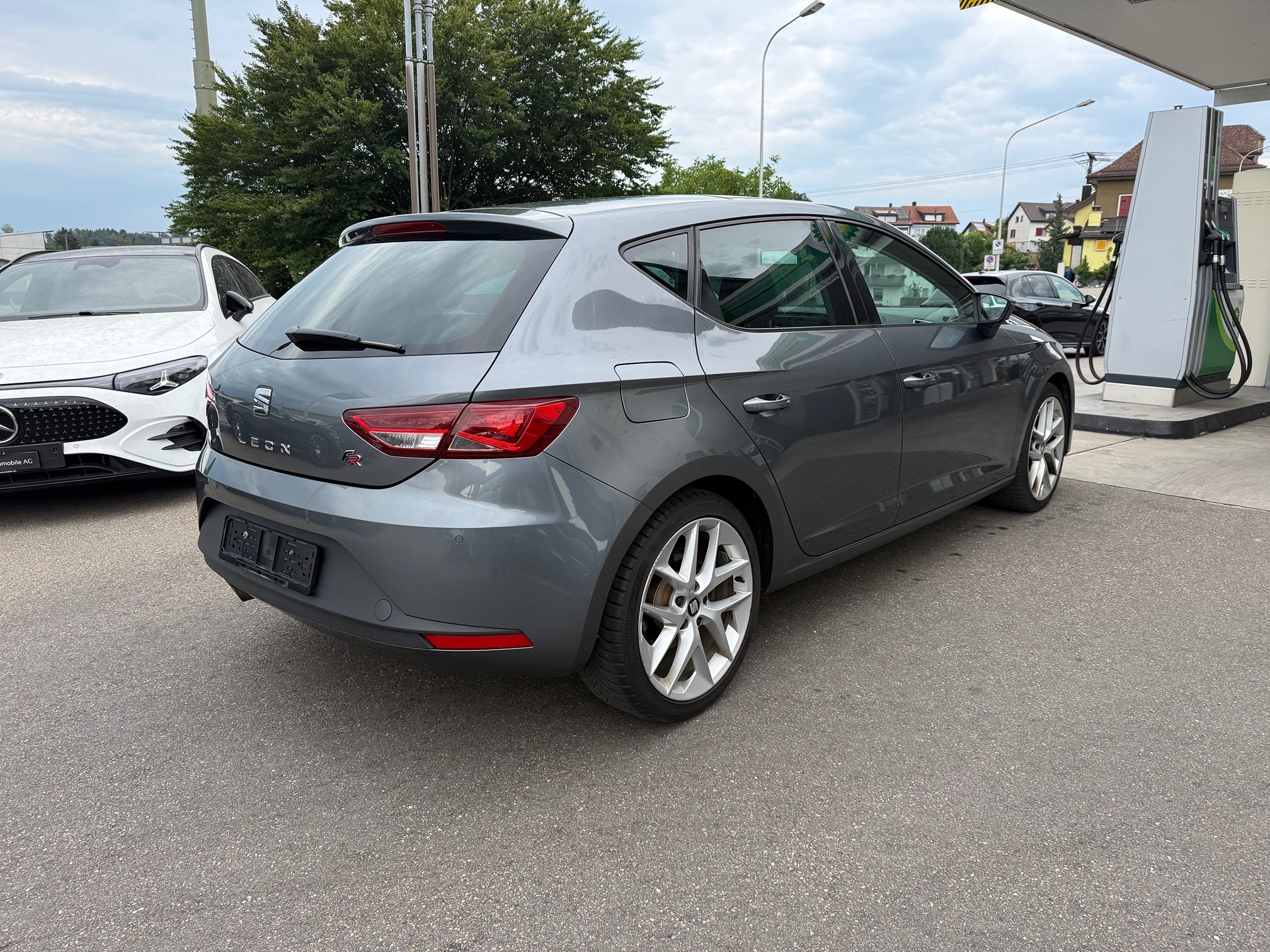 SEAT Leon 1.8 TSI DSG Automat (MFK 07.2025) — zdjęcie 3