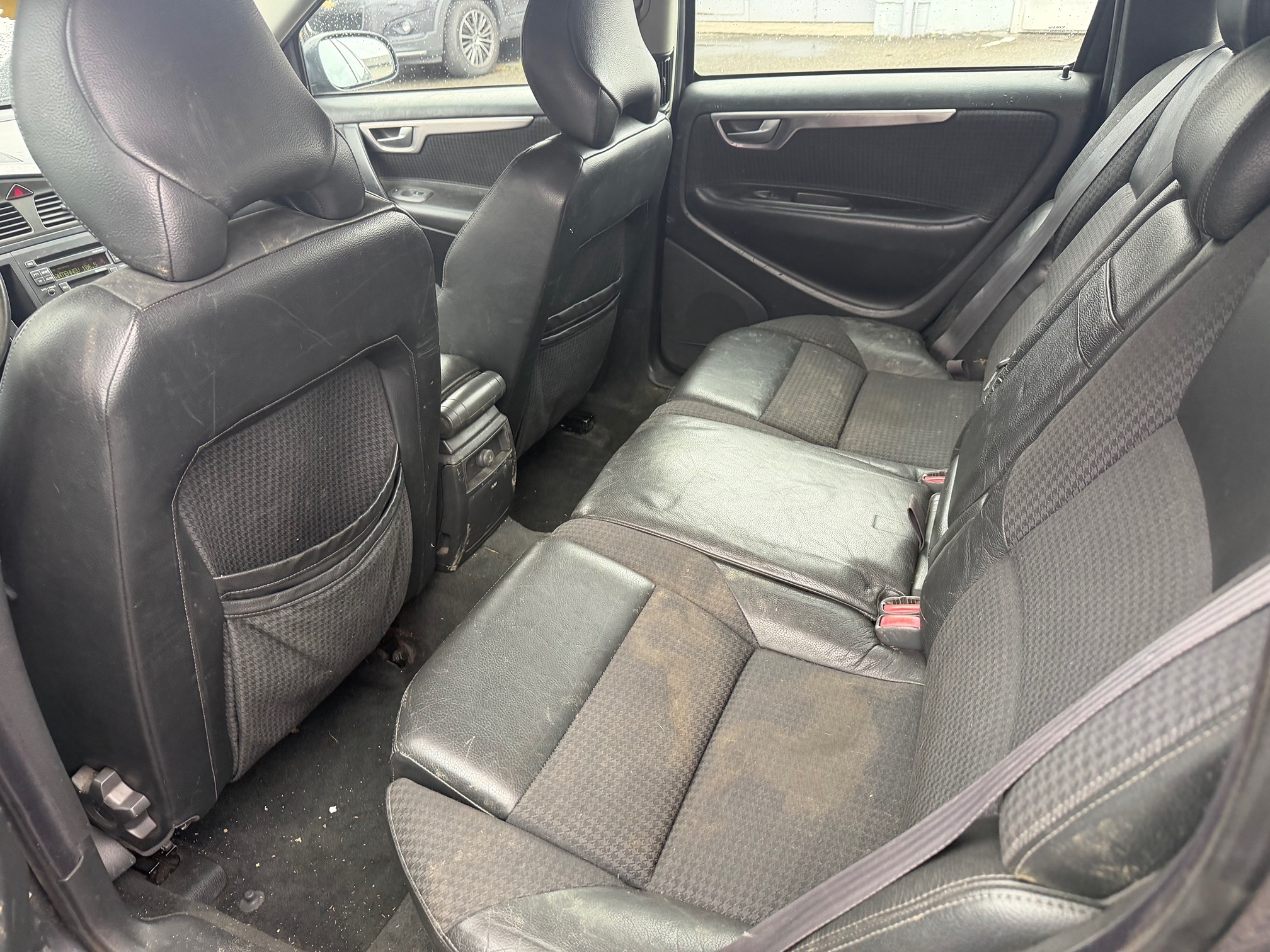 VOLVO V70 D5 — zdjęcie 15