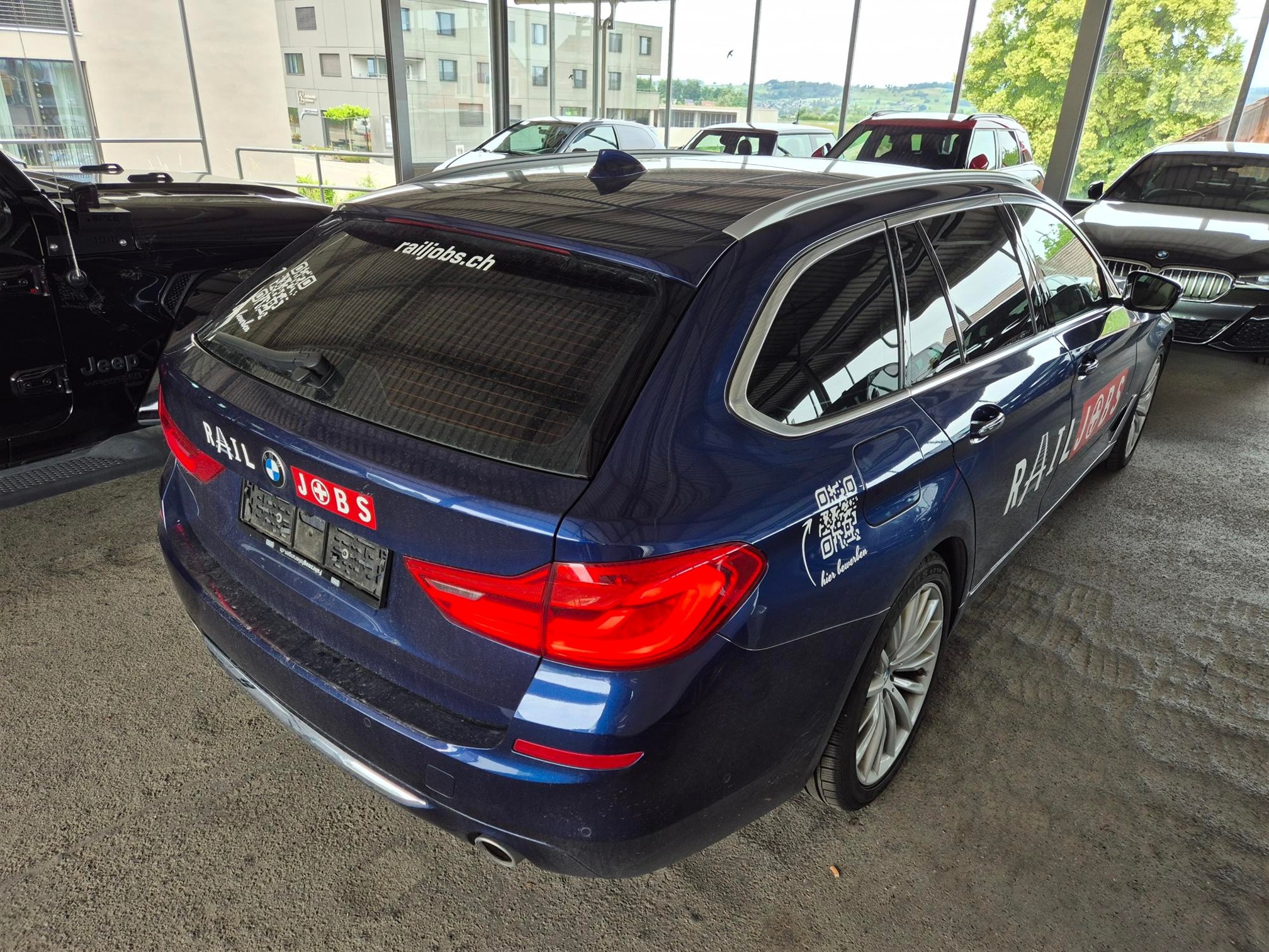BMW 520d xDrive Luxury — zdjęcie 4