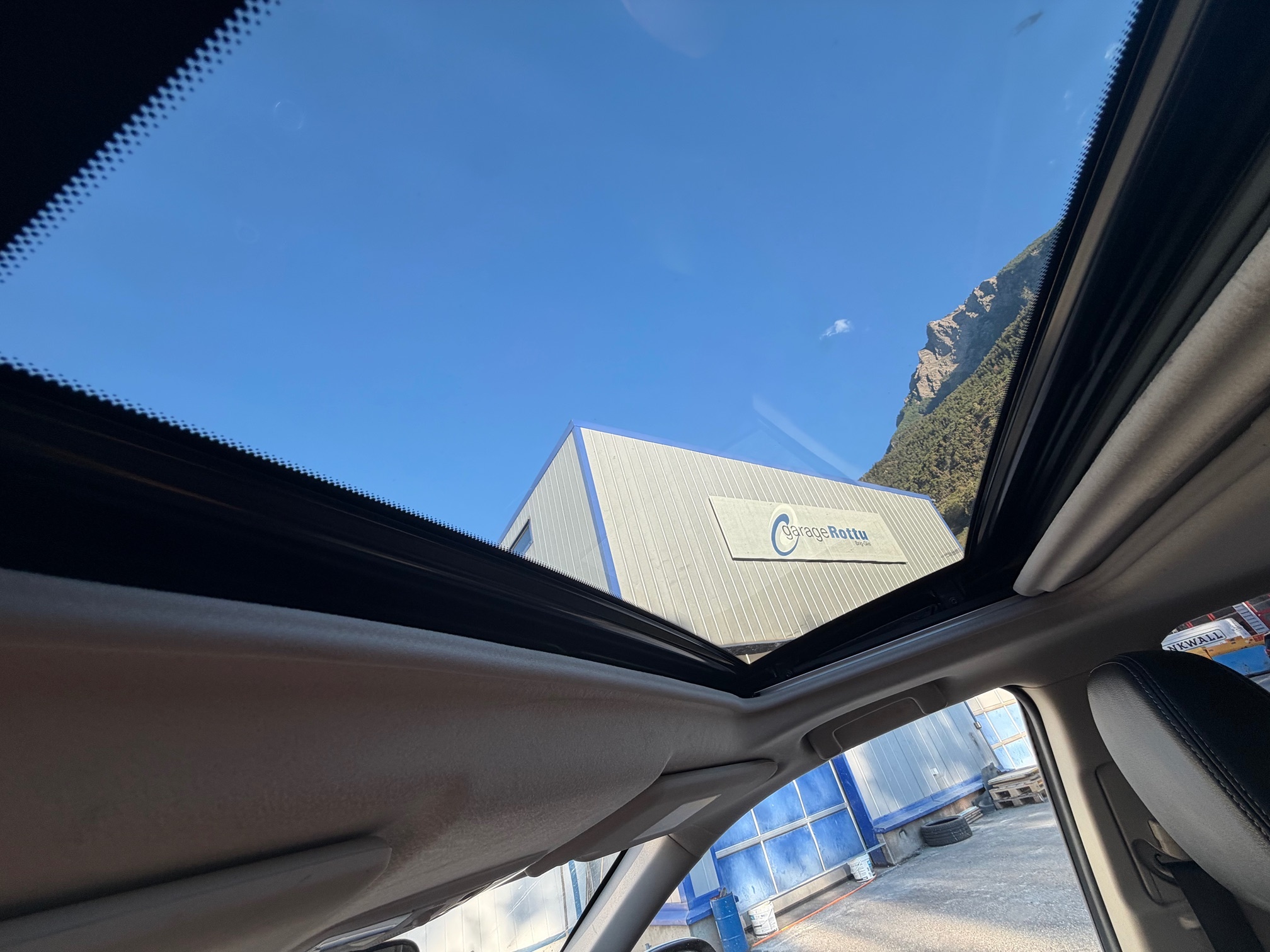 MITSUBISHI Outlander 2.2 DID "Navigator" — zdjęcie 15