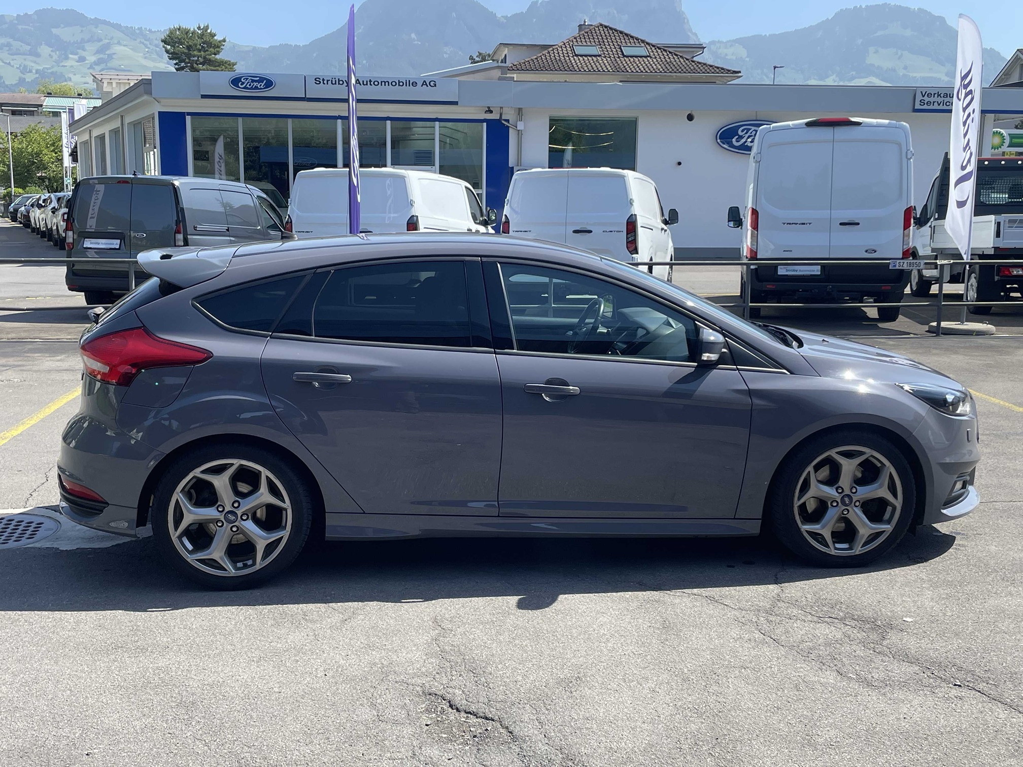 FORD Focus ST 2.0 SCTi — zdjęcie 7