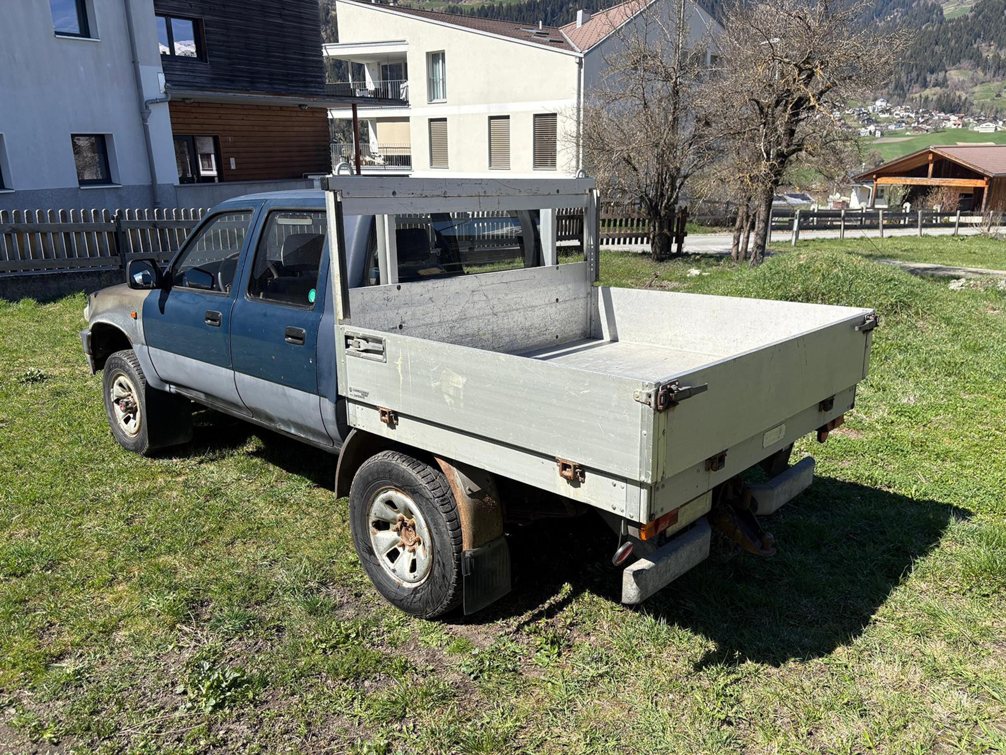 TOYOTA Hilux 4WD — zdjęcie 5