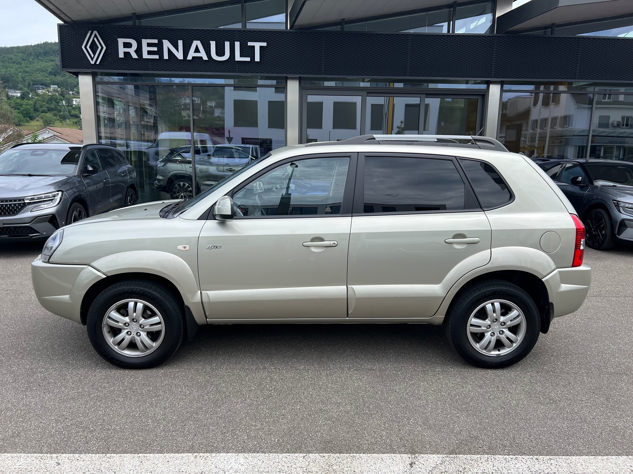 HYUNDAI Tucson 2.0 CRDI-I — zdjęcie 2