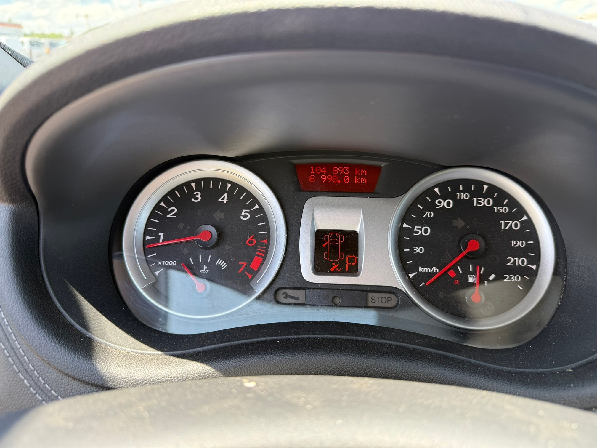 RENAULT Clio 1.6 16V 110 — zdjęcie 14