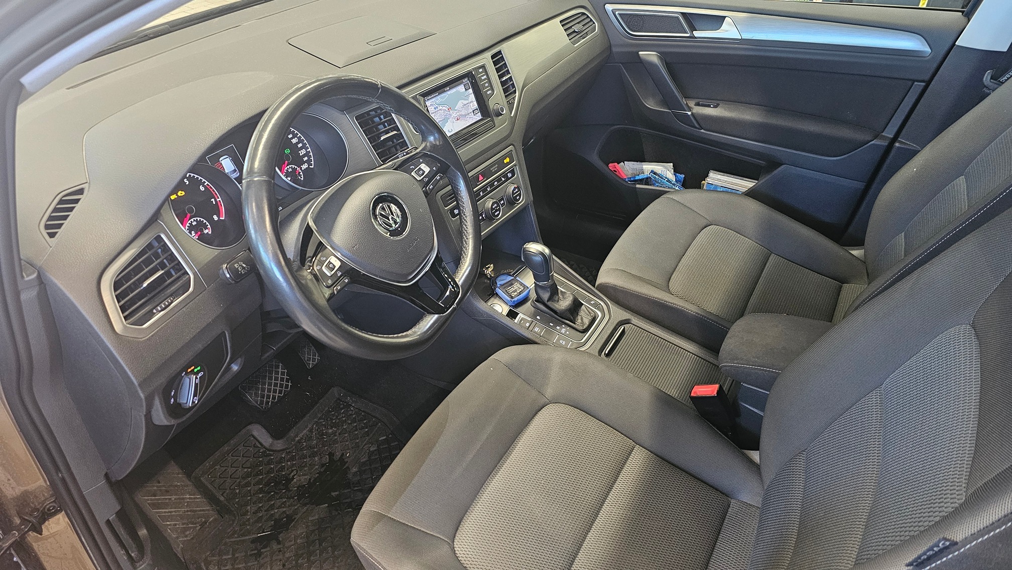 VW Golf Sportsv. 1.4 — zdjęcie 12