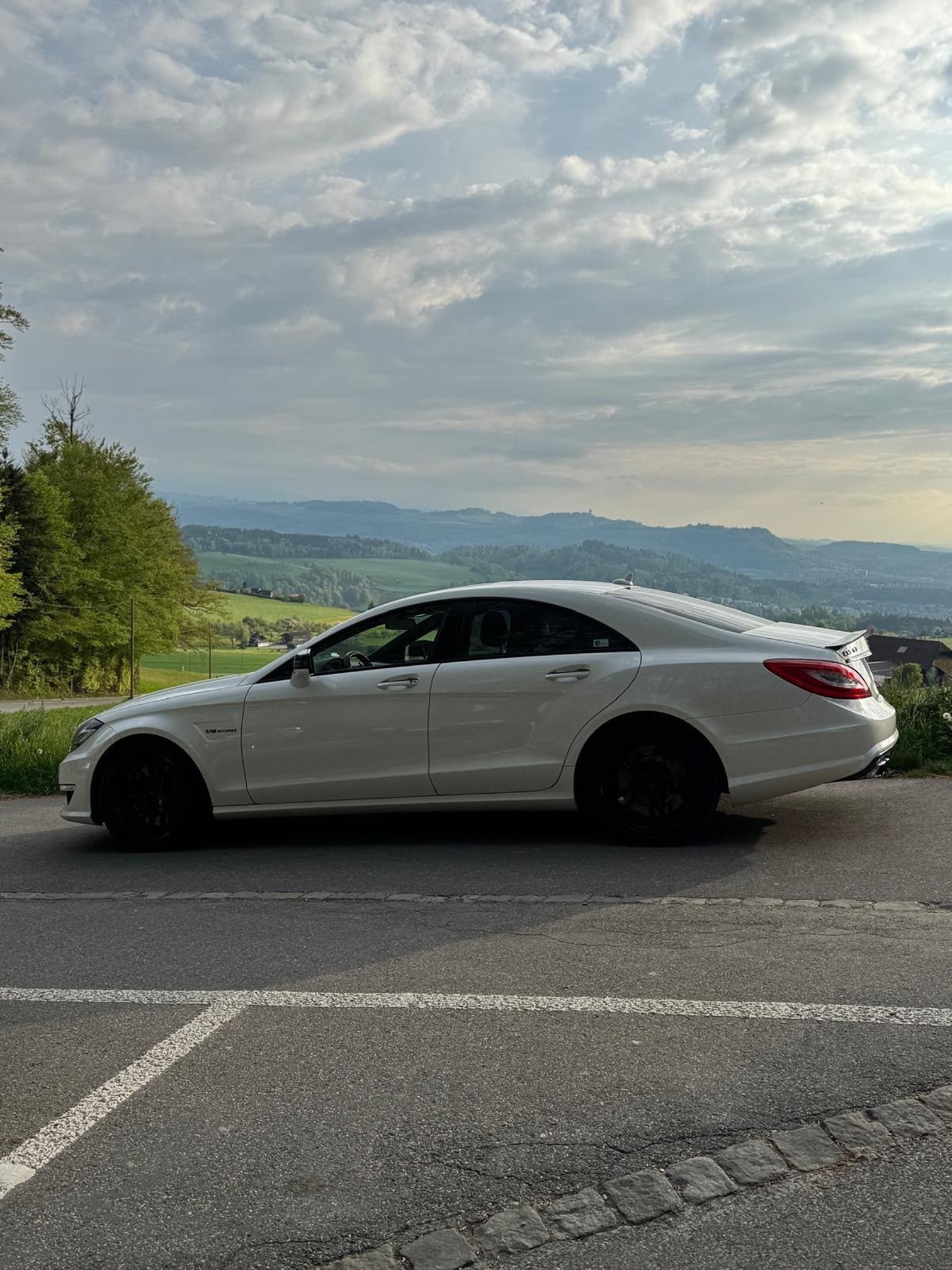 MERCEDES-BENZ AMG CLS 63 AMG — zdjęcie 2