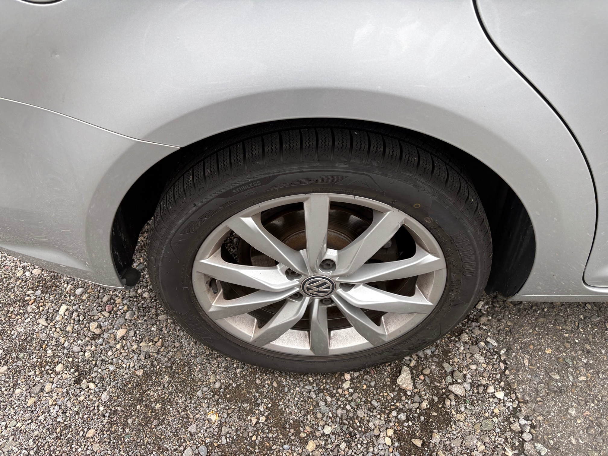 VW Touran 1.6 TDI — zdjęcie 8